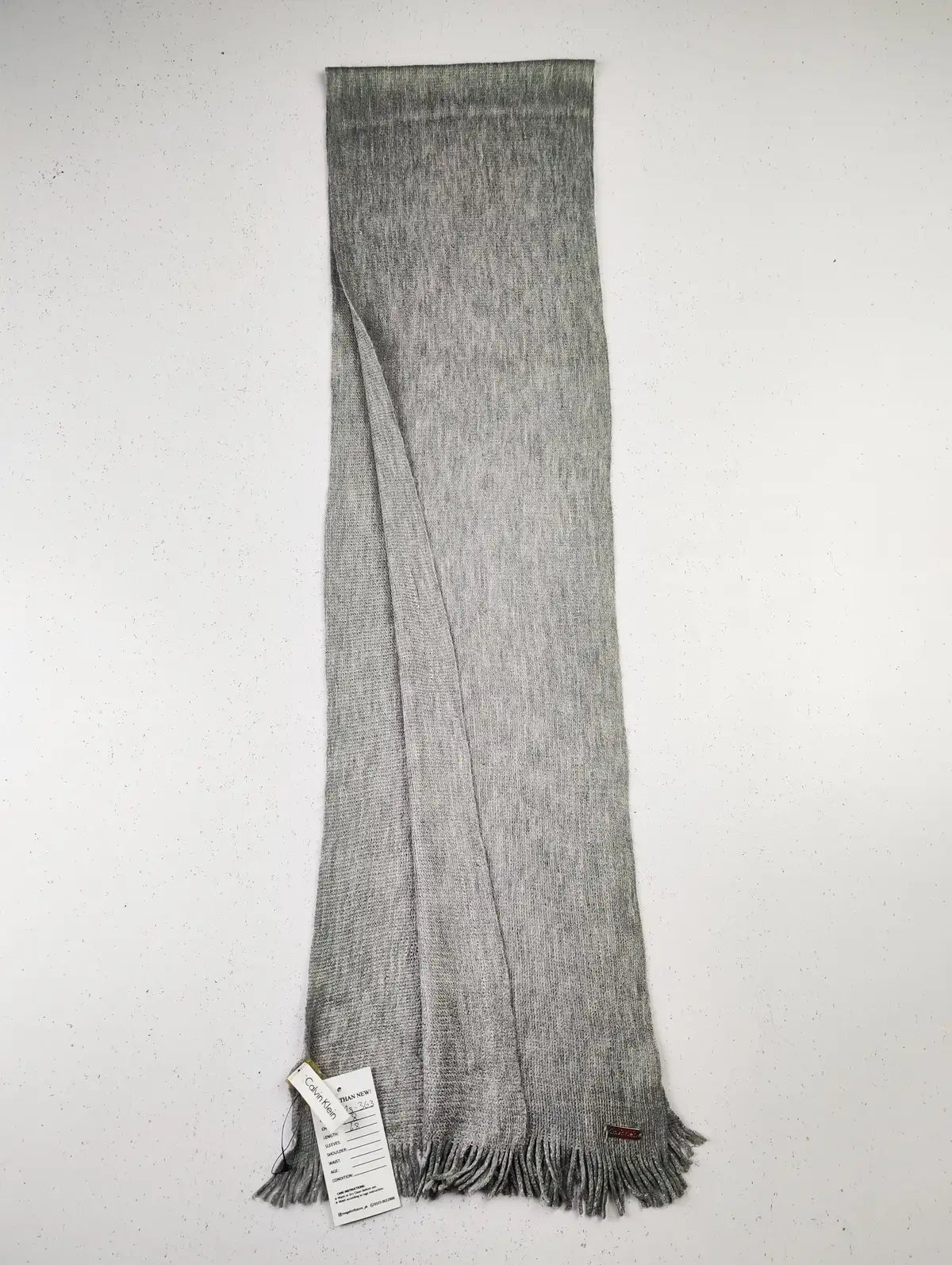 Buy online pre-used pre-loved 100% authentic & Original branded Calvin Klein (MS-363) available in Pakistan. Top international brands avilable.