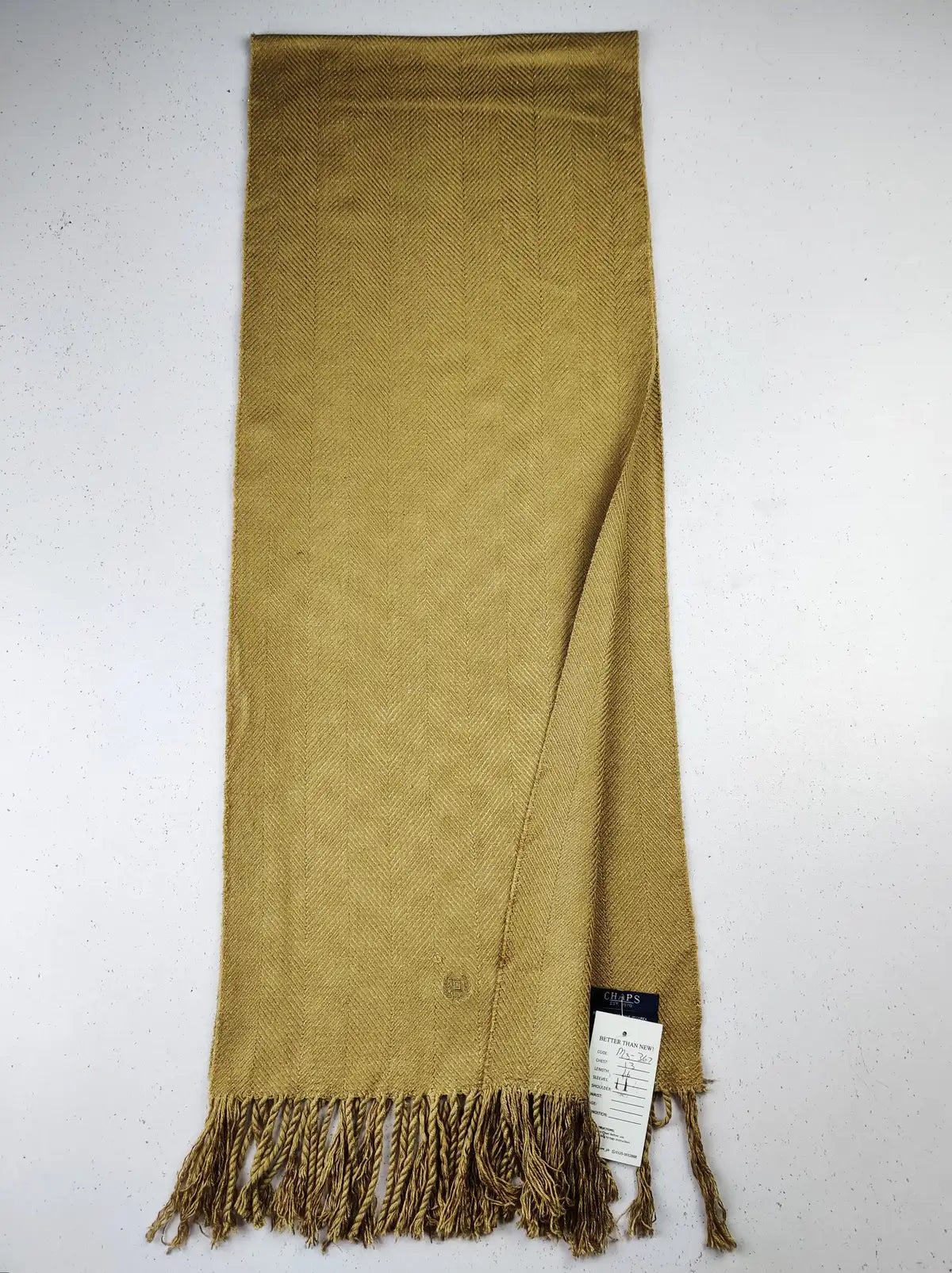 Buy online pre-used pre-loved 100% authentic & Original branded Chaps (MS-367) available in Pakistan. Top international brands avilable.