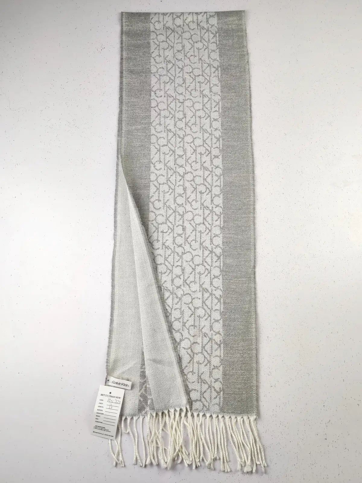 Buy online pre-used pre-loved 100% authentic & Original branded Calvin Klein (MS-373) available in Pakistan. Top international brands avilable.