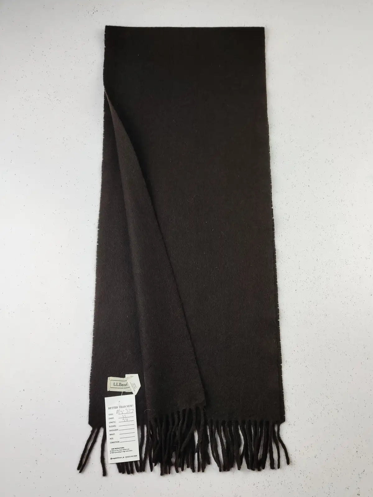 Buy online pre-used pre-loved 100% authentic & Original branded Ll.Bean (MS-377) available in Pakistan. Top international brands avilable.