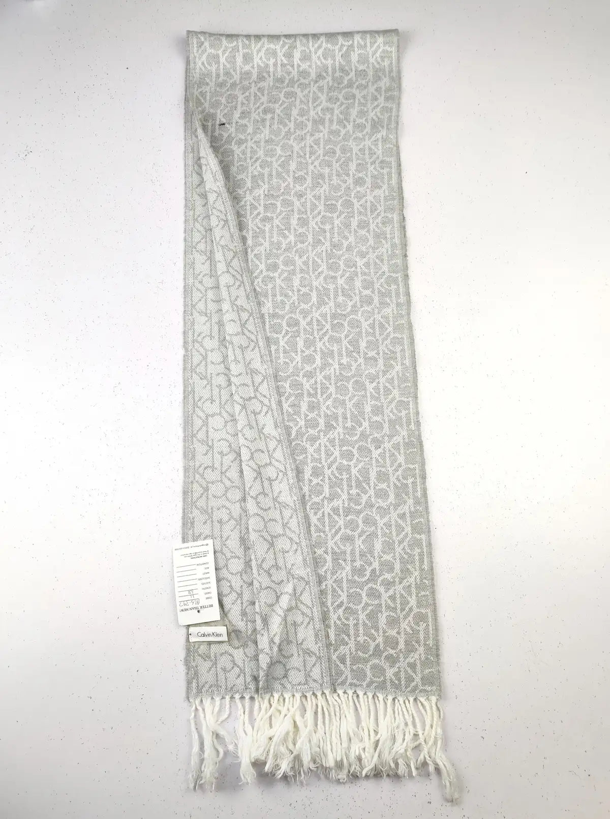 Buy online pre-used pre-loved 100% authentic & Original branded Calvin Klein (MS-397) available in Pakistan. Top international brands avilable.