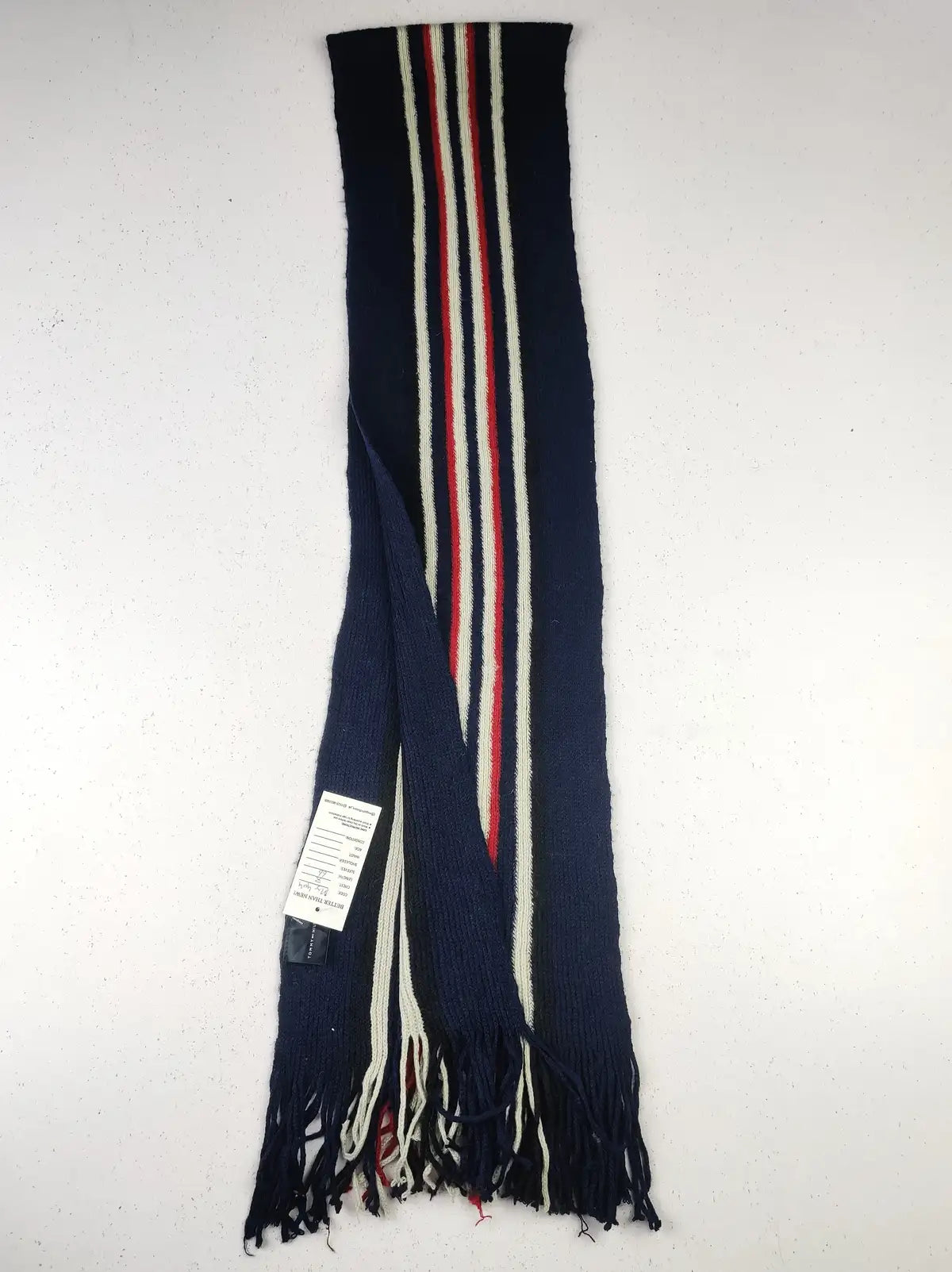 Buy online pre-used pre-loved 100% authentic & Original branded Tommy Hilfiger (MS-404) available in Pakistan. Top international brands avilable.