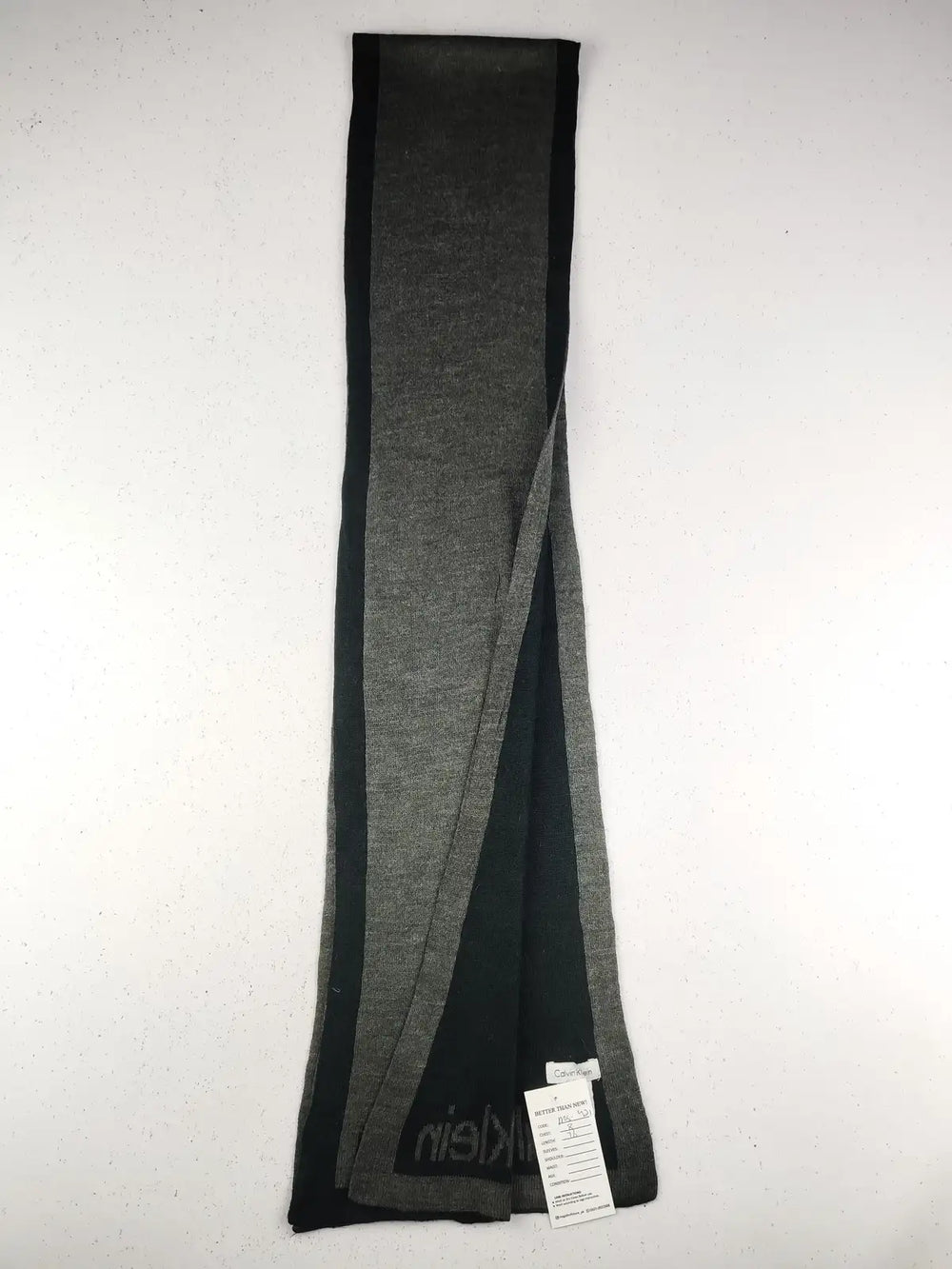 Buy online pre-used pre-loved 100% authentic & Original branded Calvin Klein (MS-421) available in Pakistan. Top international brands avilable.