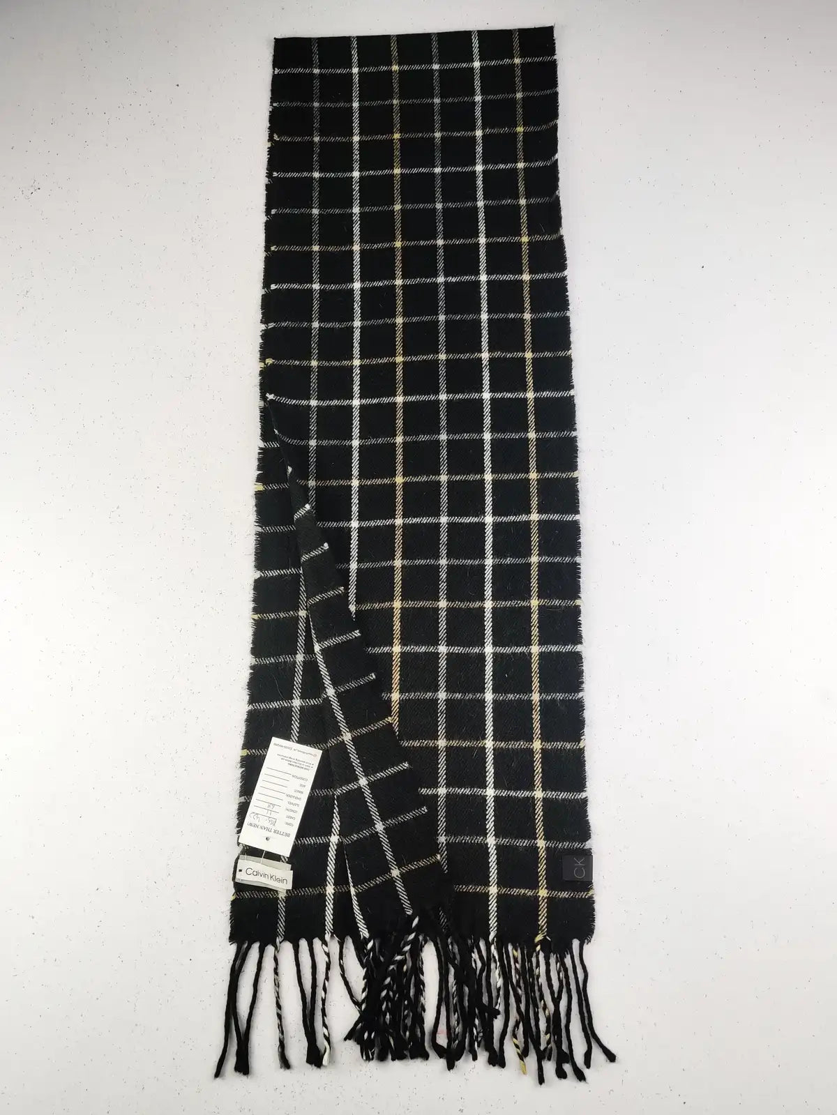 Buy online pre-used pre-loved 100% authentic & Original branded Calvin Klein (MS-422) available in Pakistan. Top international brands avilable.