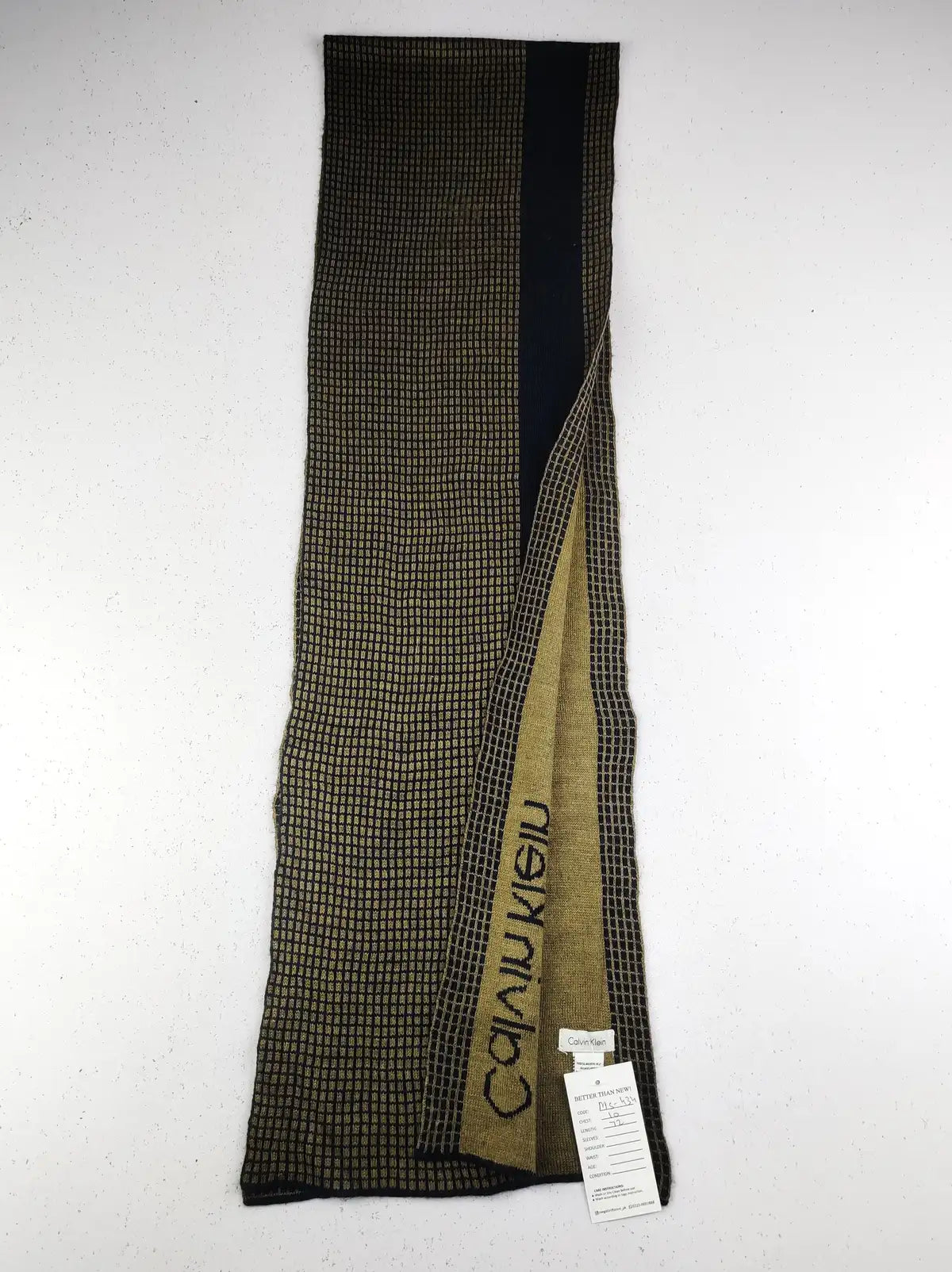 Buy online pre-used pre-loved 100% authentic & Original branded Calvin Klein (MS-434) available in Pakistan. Top international brands avilable.