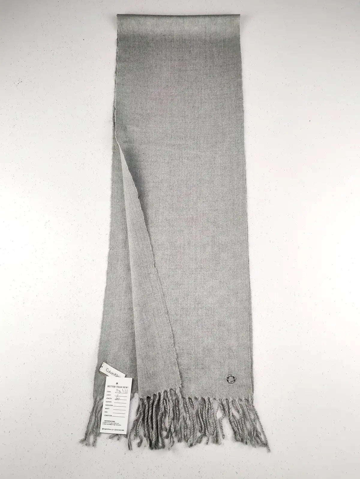 Buy online pre-used pre-loved 100% authentic & Original branded Calvin Klein (MS-438) available in Pakistan. Top international brands avilable.