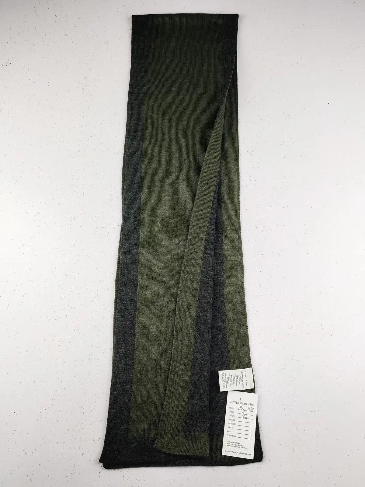 Buy online pre-used pre-loved 100% authentic & Original branded Calvin Klein (MS-468) available in Pakistan. Top international brands avilable.