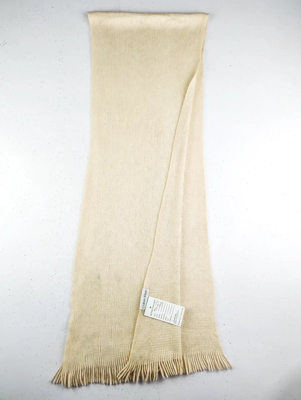 Buy online pre-used pre-loved 100% authentic & Original branded Calvin Klein (MS-492) available in Pakistan. Top international brands avilable.