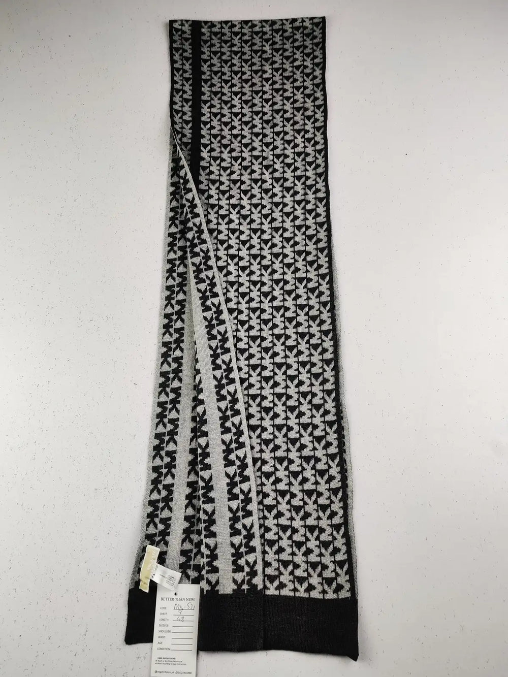 Buy online pre-used pre-loved 100% authentic & Original branded Michael Kors (MS-531) available in Pakistan. Top international brands avilable.
