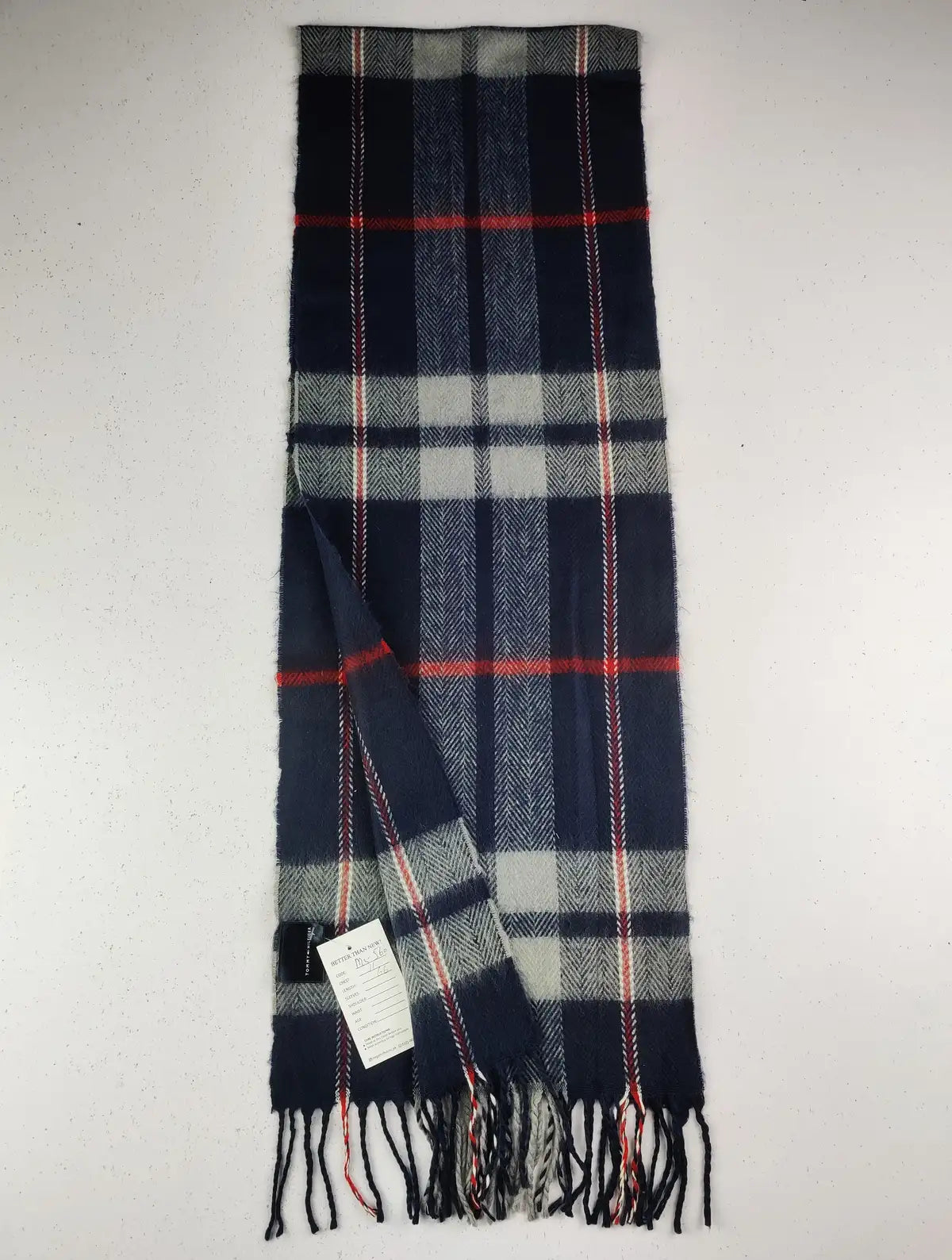 Buy online pre-used pre-loved 100% authentic & Original branded Tommy Hilfiger (MS-560) available in Pakistan. Top international brands avilable.