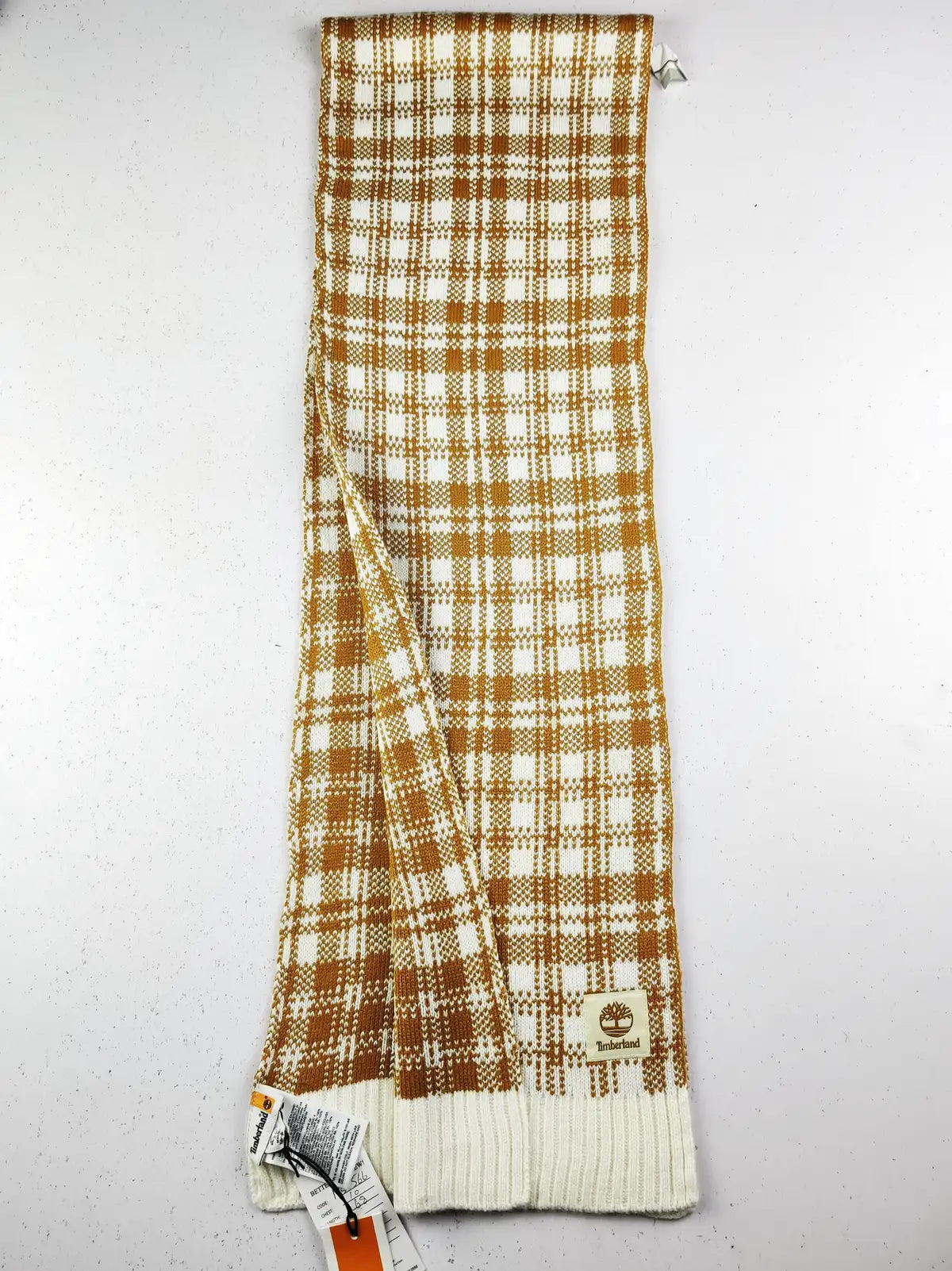 Buy online pre-used pre-loved 100% authentic & Original branded Timberland (MS-566) available in Pakistan. Top international brands avilable.