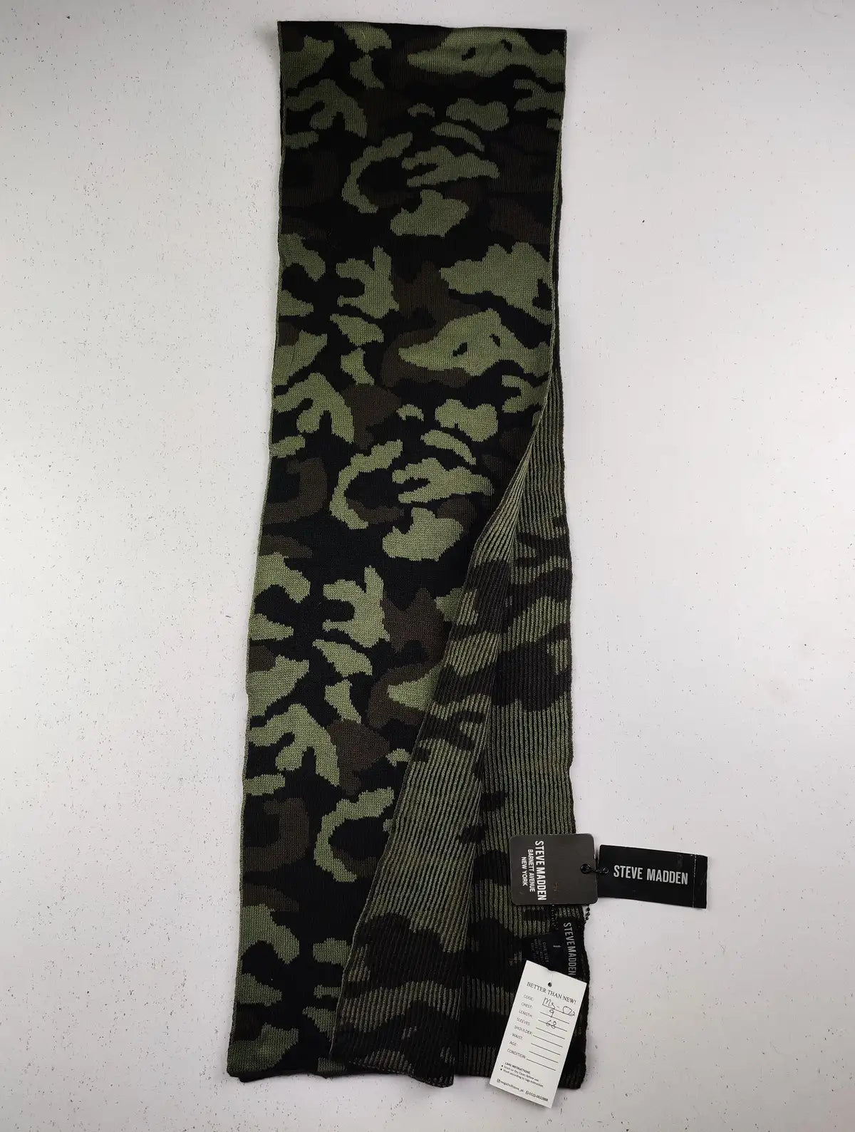 Buy online pre-used pre-loved 100% authentic & Original branded Steve Madden (MS-572) available in Pakistan. Top international brands avilable.