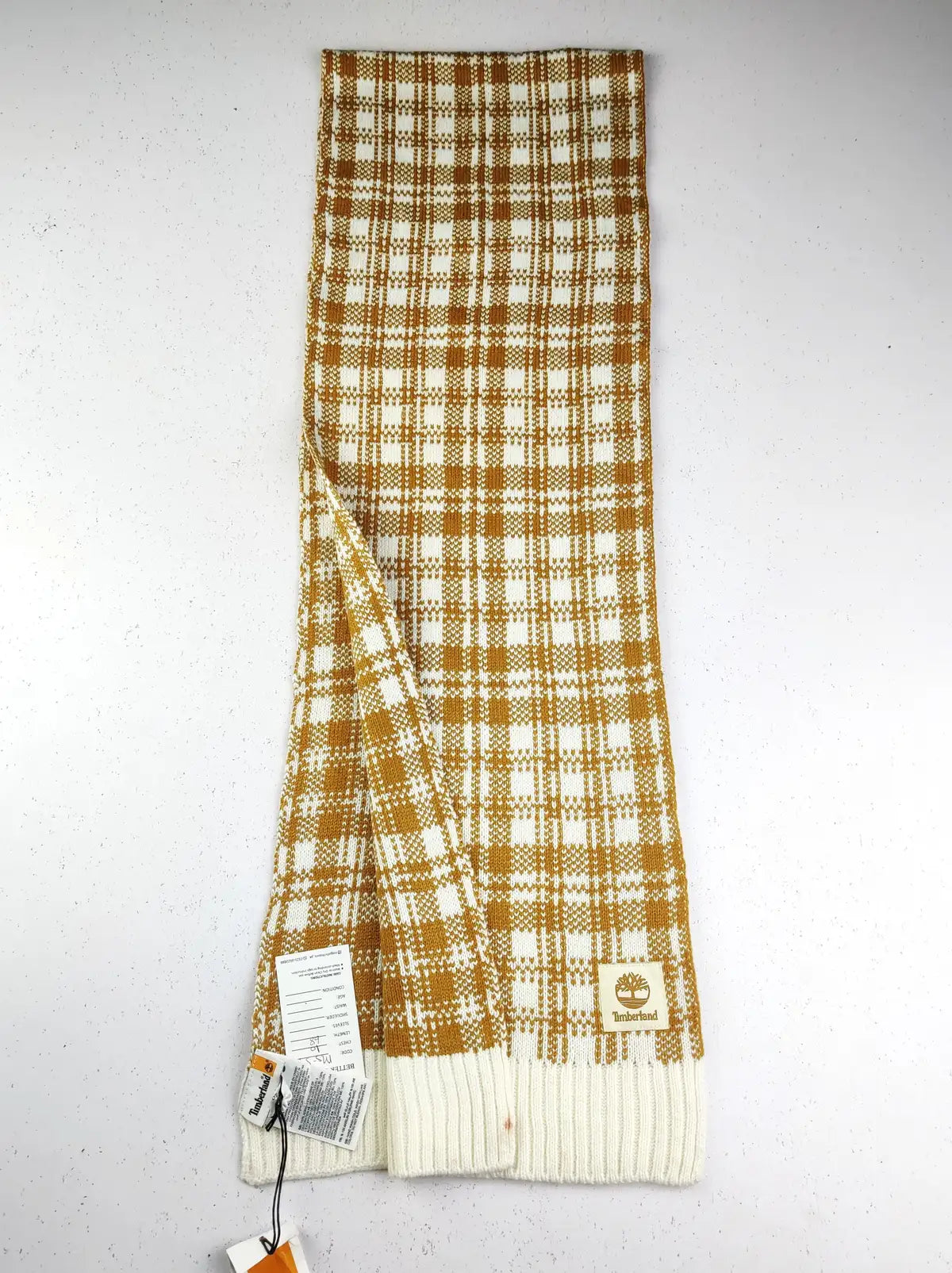 Buy online pre-used pre-loved 100% authentic & Original branded Timberland (MS-597) available in Pakistan. Top international brands avilable.