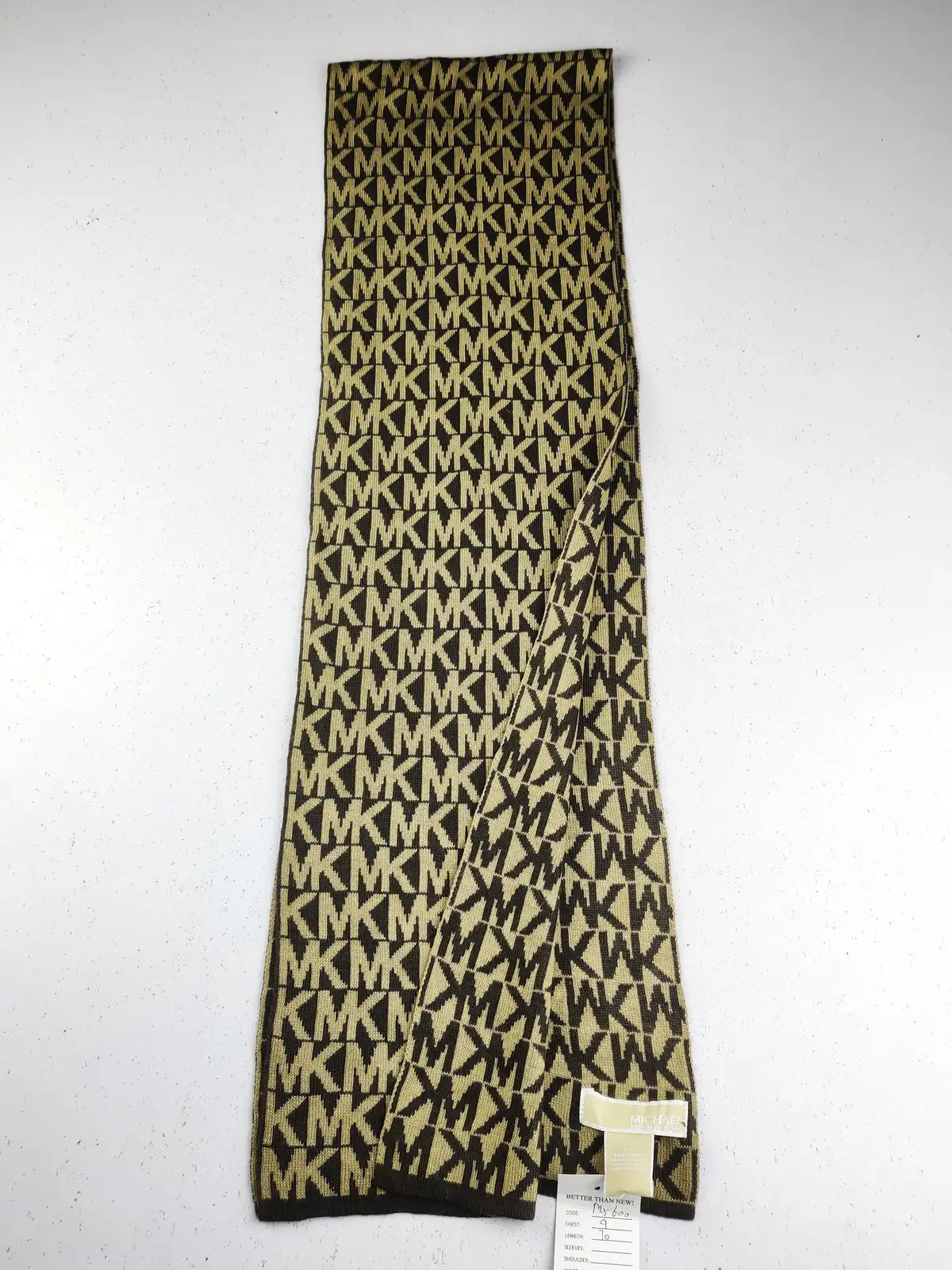 Buy online pre-used pre-loved 100% authentic & Original branded Michael Kors (MS-600) available in Pakistan. Top international brands avilable.