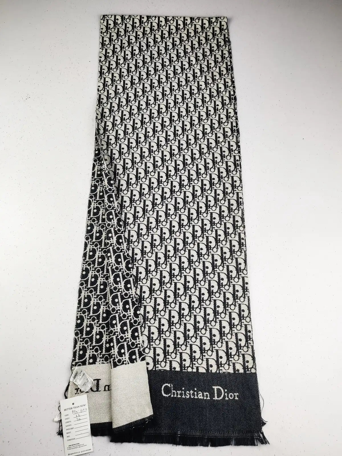 Buy online pre-used pre-loved 100% authentic & Original branded Christian Dior (MS-603) available in Pakistan. Top international brands avilable.