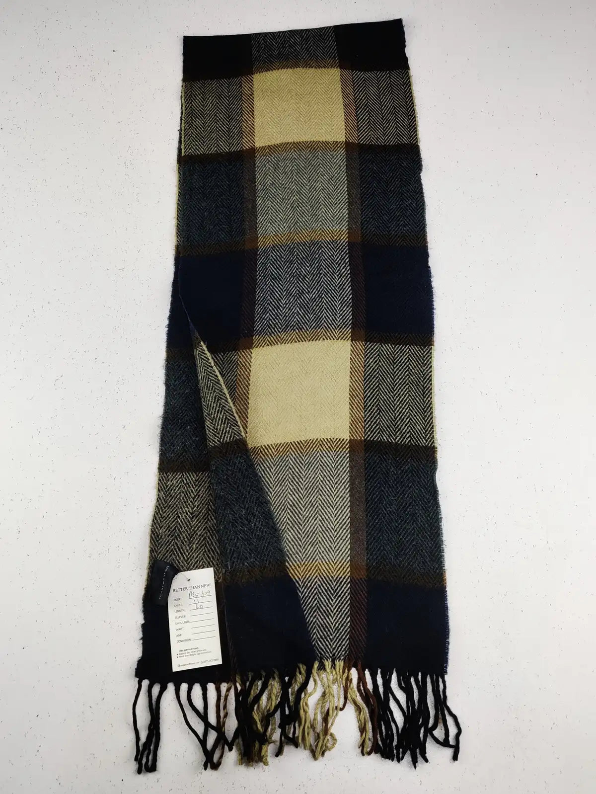 Buy online pre-used pre-loved 100% authentic & Original branded Tommy Hilfiger (MS-609) available in Pakistan. Top international brands avilable.