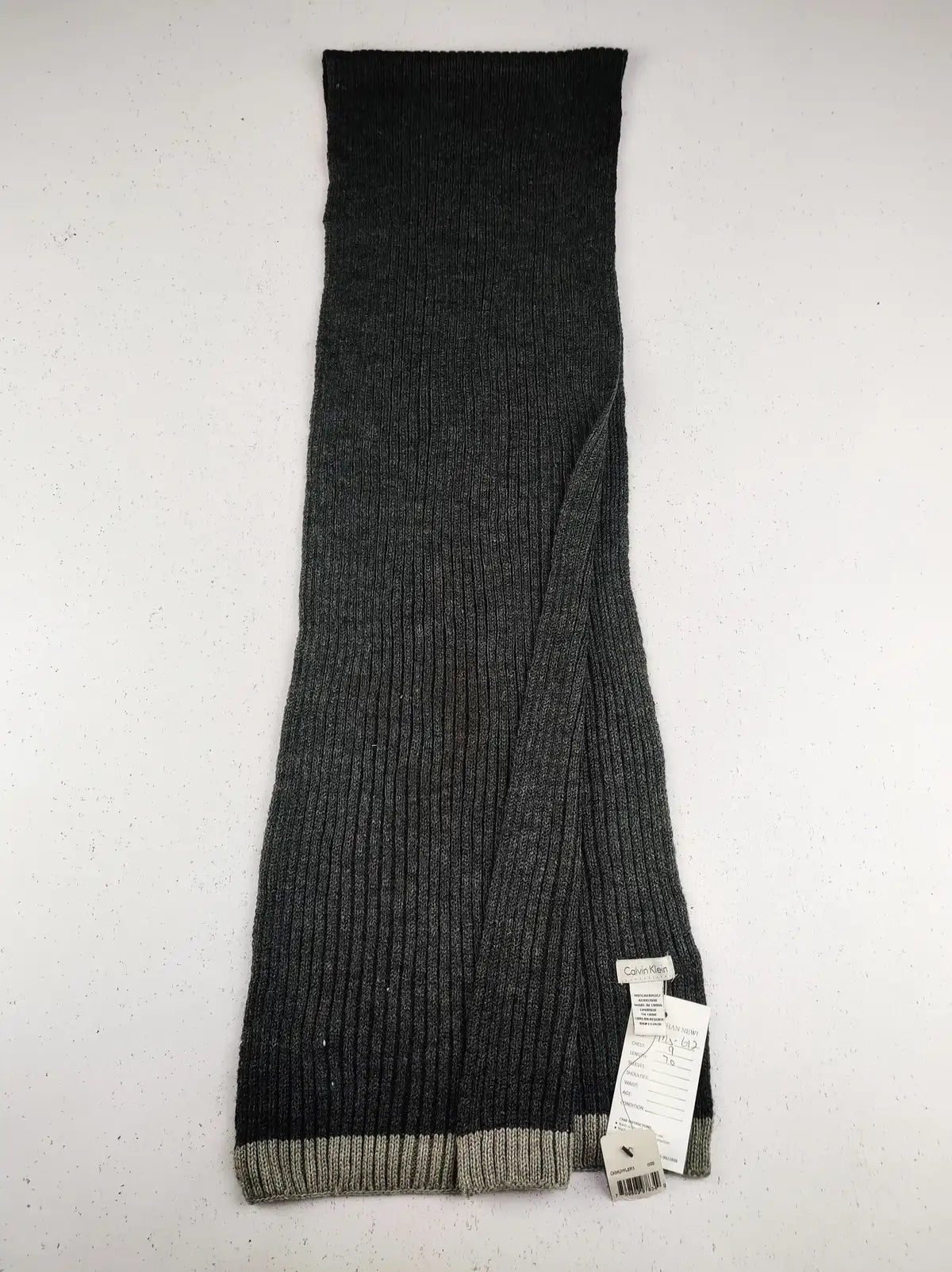 Buy online pre-used pre-loved 100% authentic & Original branded Calvin Klein (MS-612) available in Pakistan. Top international brands avilable.