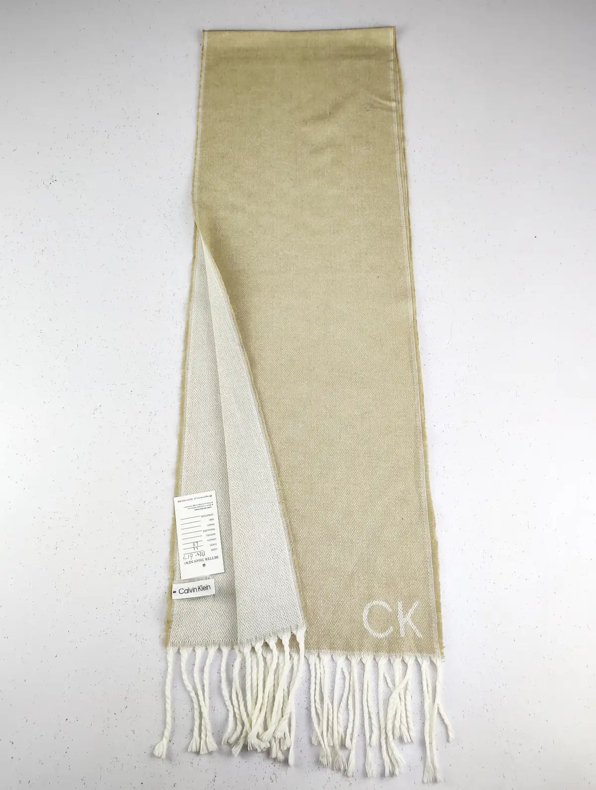 Buy online pre-used pre-loved 100% authentic & Original branded Calvin Klein (MS-617) available in Pakistan. Top international brands avilable.