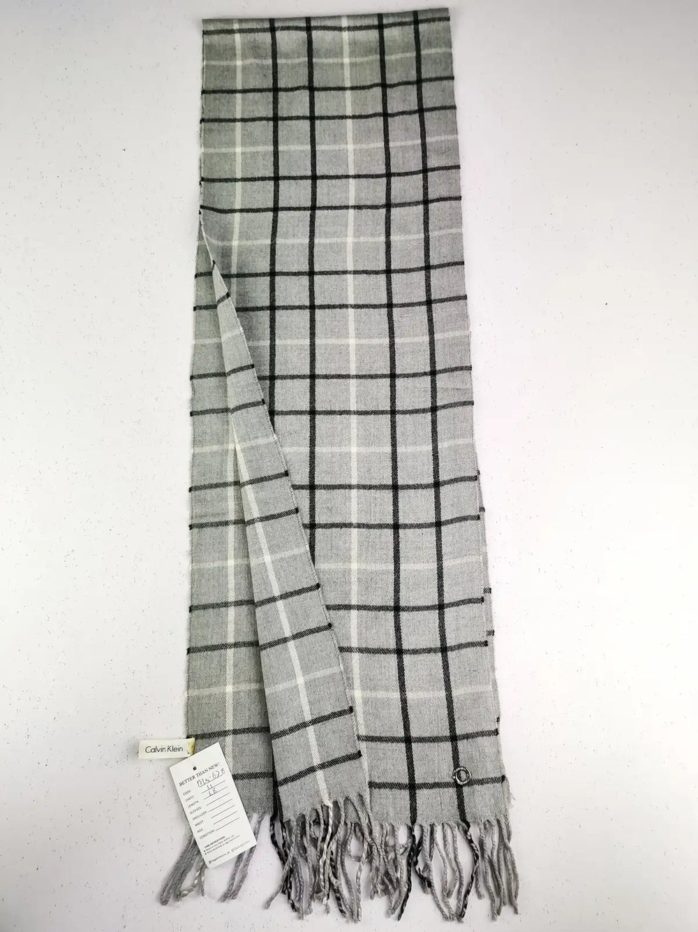 Buy online pre-used pre-loved 100% authentic & Original branded Calvin Klein (MS-628) available in Pakistan. Top international brands avilable.