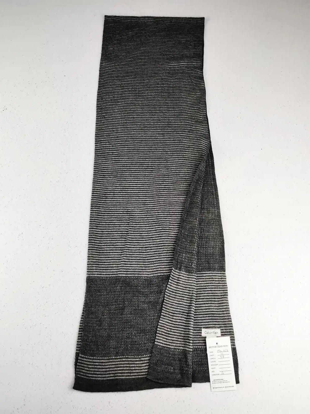 Buy online pre-used pre-loved 100% authentic & Original branded Calvin Klein (MS-653) available in Pakistan. Top international brands avilable.