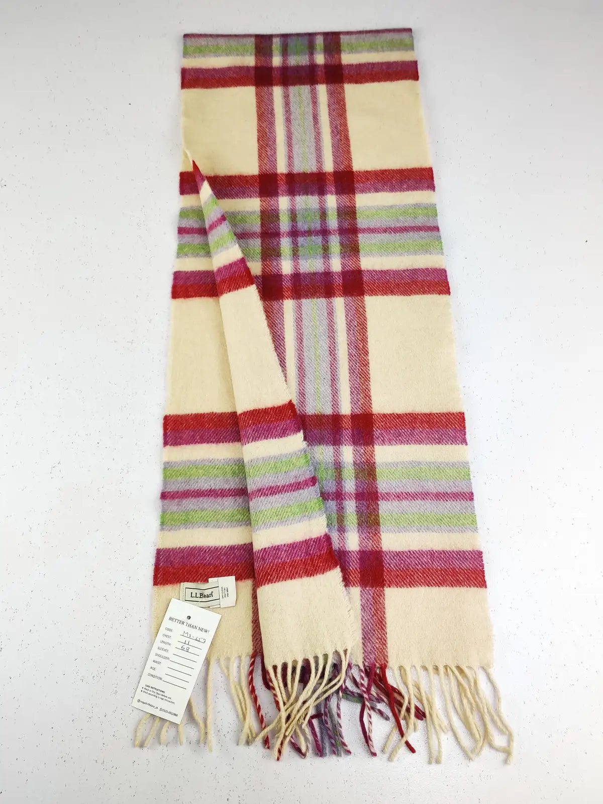 Buy online pre-used pre-loved 100% authentic & Original branded Ll Bean (MS-657) available in Pakistan. Top international brands avilable.