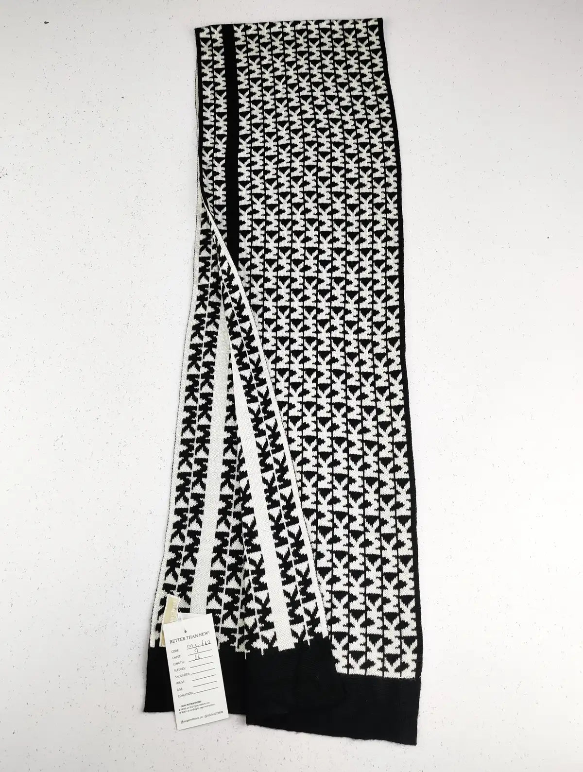 Buy online pre-used pre-loved 100% authentic & Original branded Michael Kors (MS-662) available in Pakistan. Top international brands avilable.