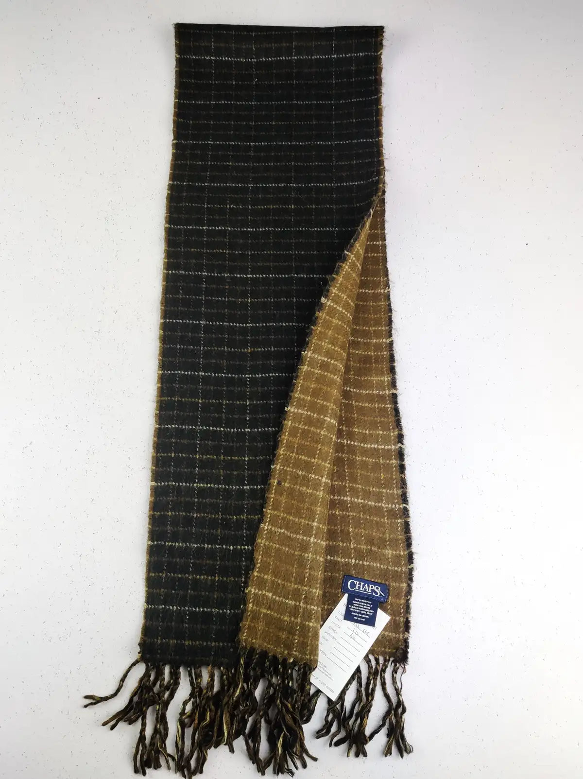 Buy online pre-used pre-loved 100% authentic & Original branded Chaps (MS-665) available in Pakistan. Top international brands avilable.