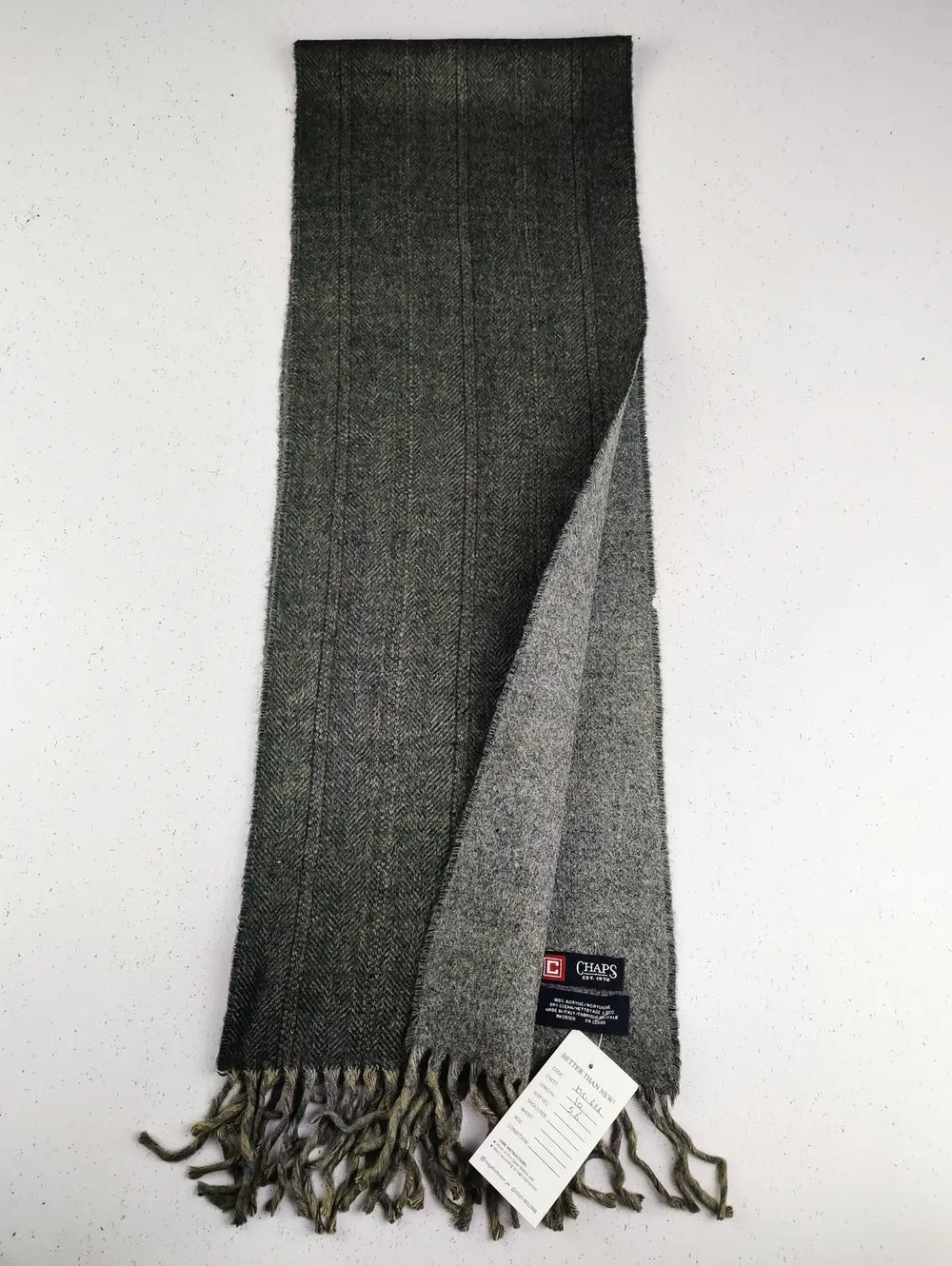 Buy online pre-used pre-loved 100% authentic & Original branded Chaps (MS-666) available in Pakistan. Top international brands avilable.