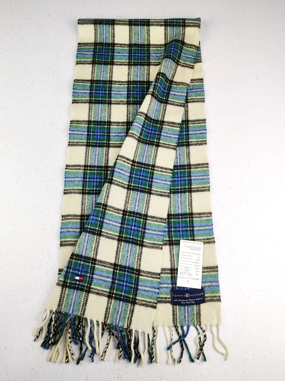 Buy online pre-used pre-loved 100% authentic & Original branded Tommy Hilfiger (MS-688) available in Pakistan. Top international brands avilable.