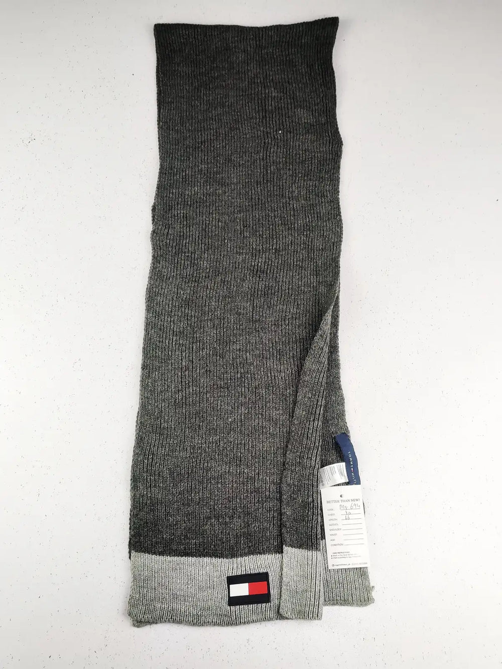 Buy online pre-used pre-loved 100% authentic & Original branded Tommy Hilfiger (MS-694) available in Pakistan. Top international brands avilable.