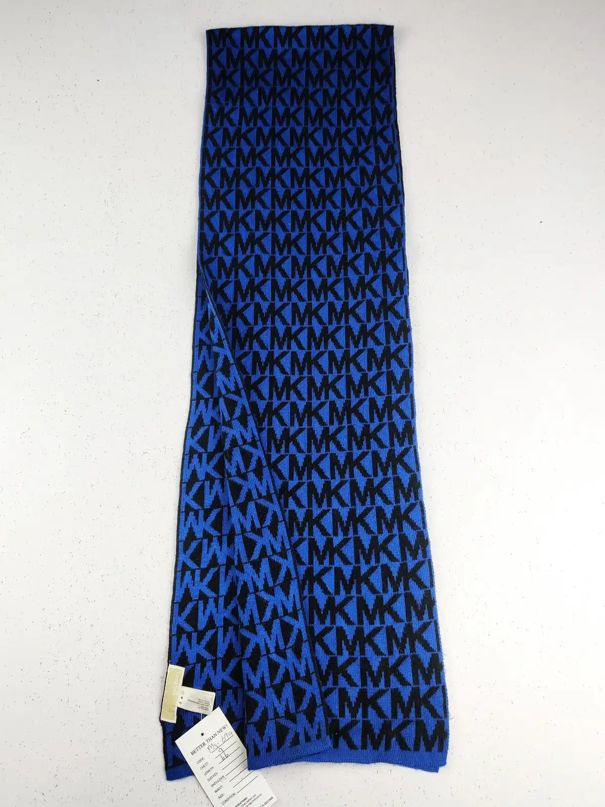 Buy online pre-used pre-loved 100% authentic & Original branded Michael Kors (MS-699) available in Pakistan. Top international brands avilable.