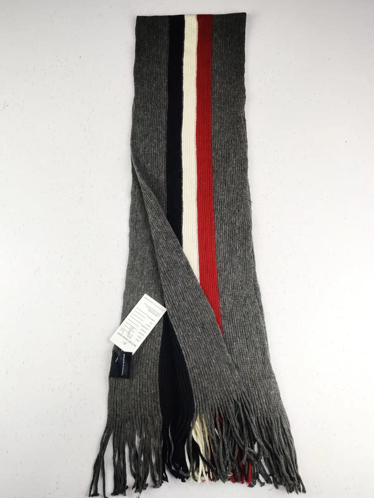 Buy online pre-used pre-loved 100% authentic & Original branded Tommy Hilfiger (MS-701) available in Pakistan. Top international brands avilable.