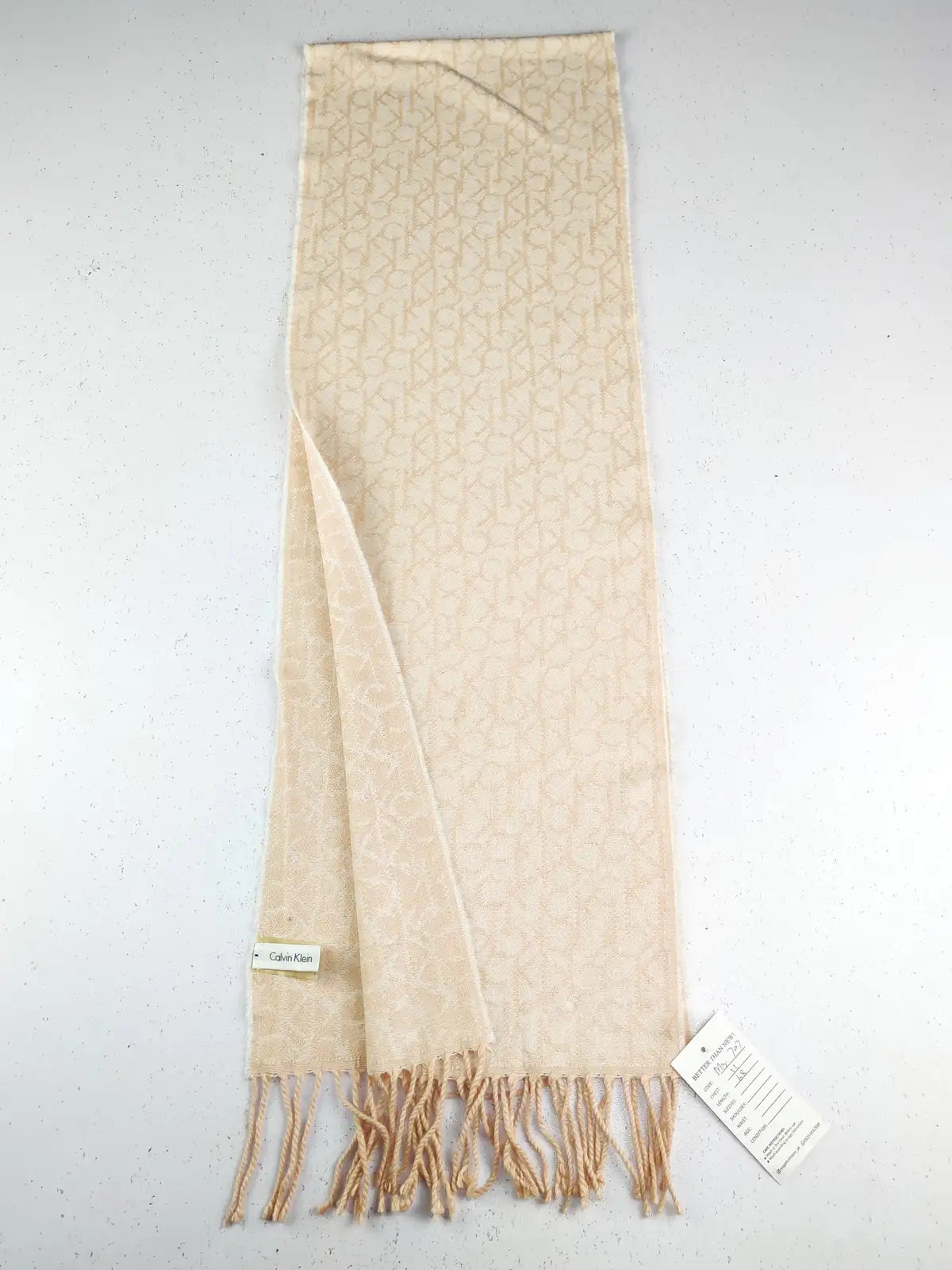 Buy online pre-used pre-loved 100% authentic & Original branded Calvin Klein (MS-707) available in Pakistan. Top international brands avilable.