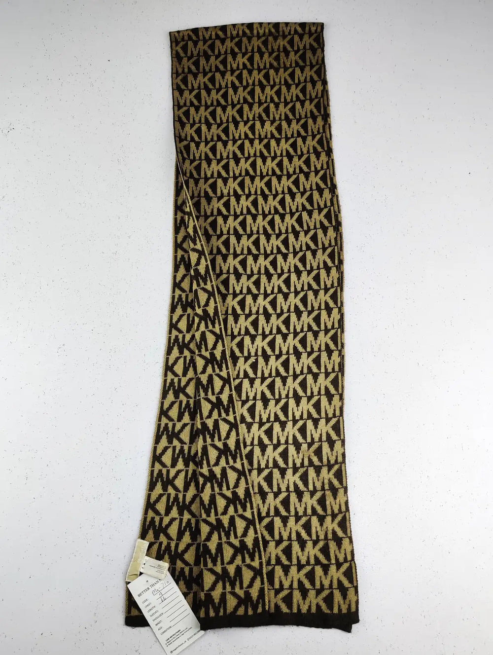 Buy online pre-used pre-loved 100% authentic & Original branded Michael Kors (MS-710) available in Pakistan. Top international brands avilable.