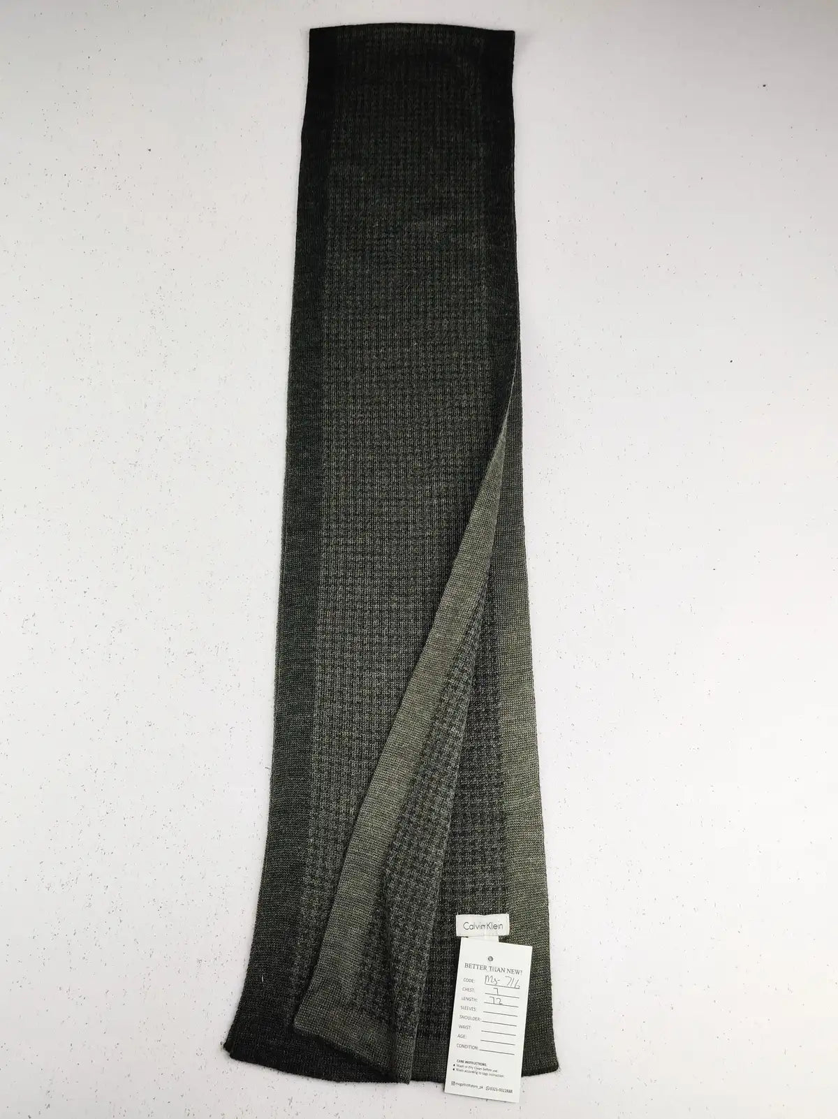 Buy online pre-used pre-loved 100% authentic & Original branded Calvin Klein (MS-716) available in Pakistan. Top international brands avilable.