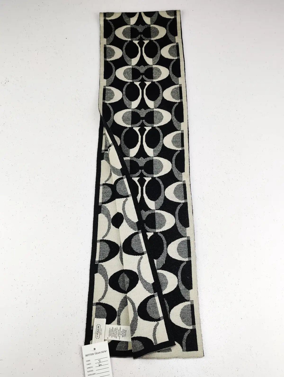 Buy online pre-used pre-loved 100% authentic & Original branded Coach (MS-719) available in Pakistan. Top international brands avilable.