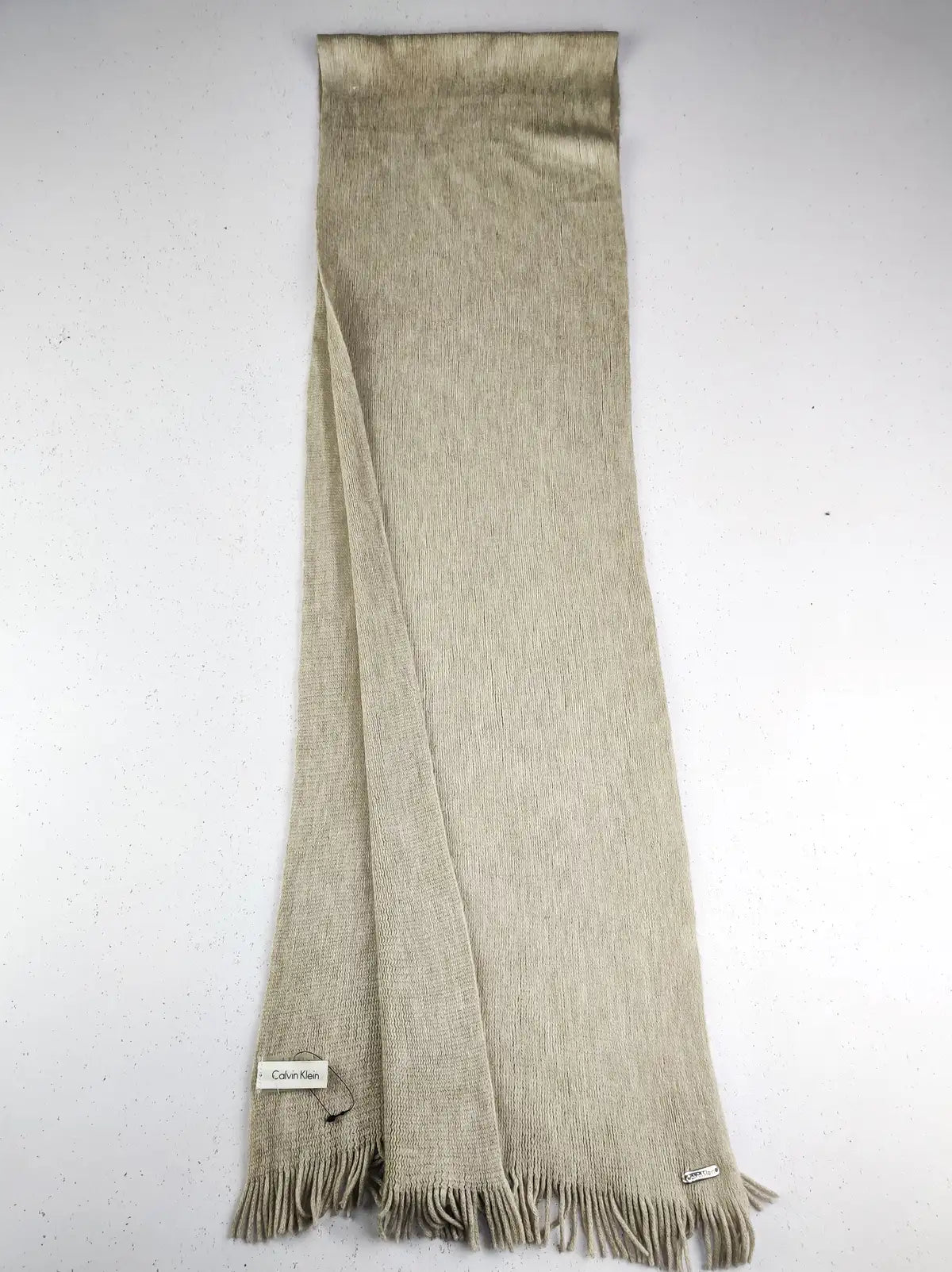 Buy online pre-used pre-loved 100% authentic & Original branded Calvin Klein (MS-724) available in Pakistan. Top international brands avilable.