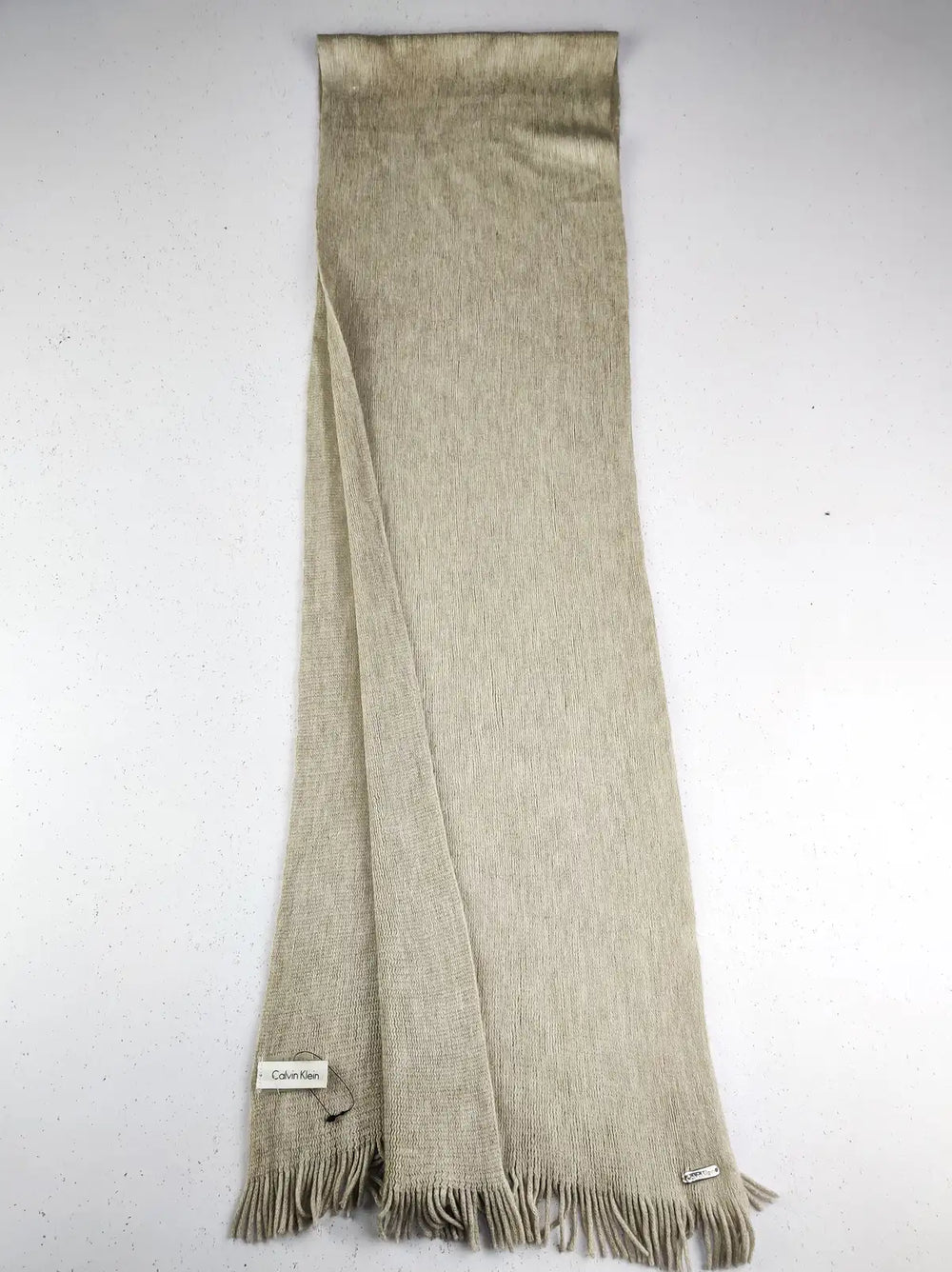 Buy online pre-used pre-loved 100% authentic & Original branded Calvin Klein (MS-724) available in Pakistan. Top international brands avilable.