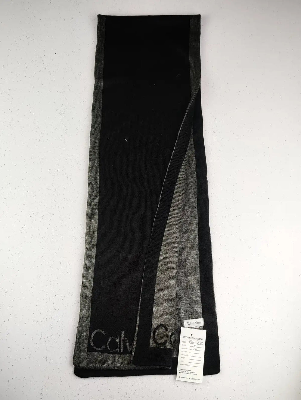 Buy online pre-used pre-loved 100% authentic & Original branded Calvin Klein (MS-726) available in Pakistan. Top international brands avilable.