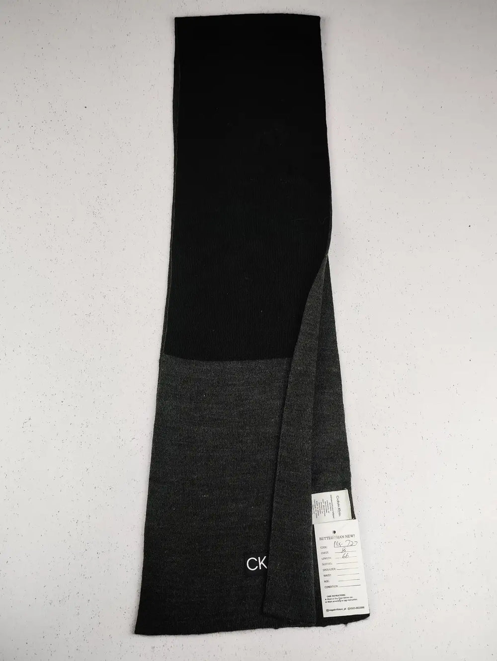 Buy online pre-used pre-loved 100% authentic & Original branded Calvin Klein (MS-727) available in Pakistan. Top international brands avilable.