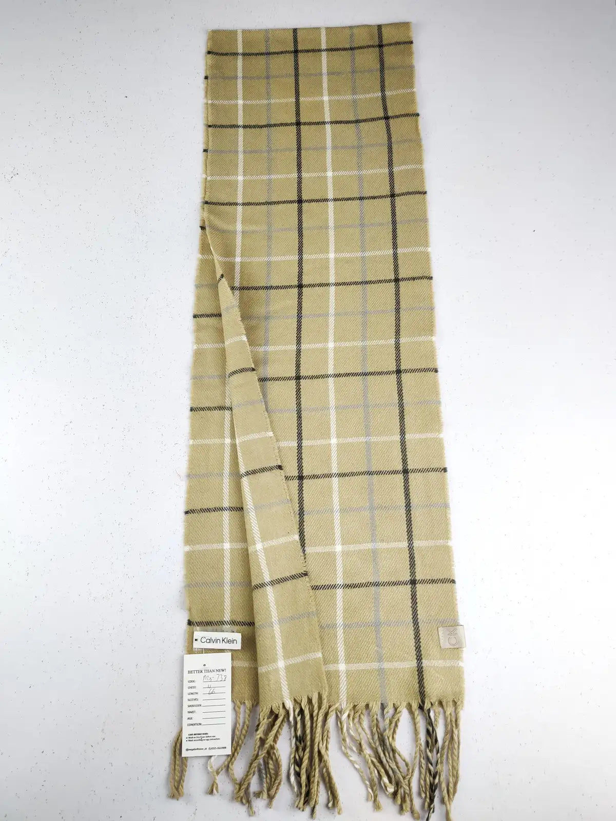 Buy online pre-used pre-loved 100% authentic & Original branded Calvin Klein (MS-738) available in Pakistan. Top international brands avilable.