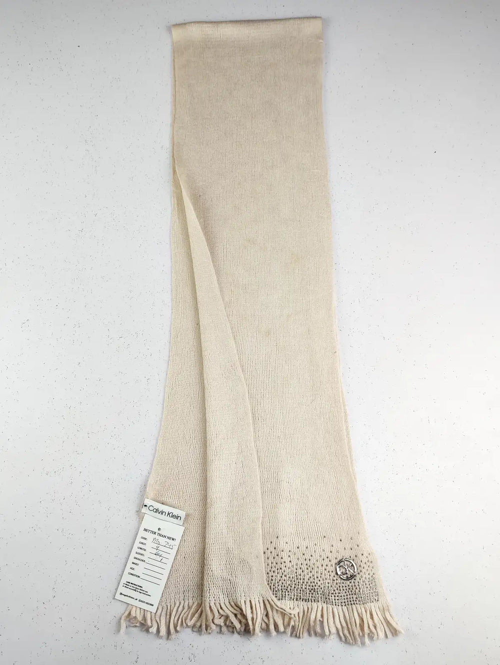 Buy online pre-used pre-loved 100% authentic & Original branded Calvin Klein (MS-745) available in Pakistan. Top international brands avilable.