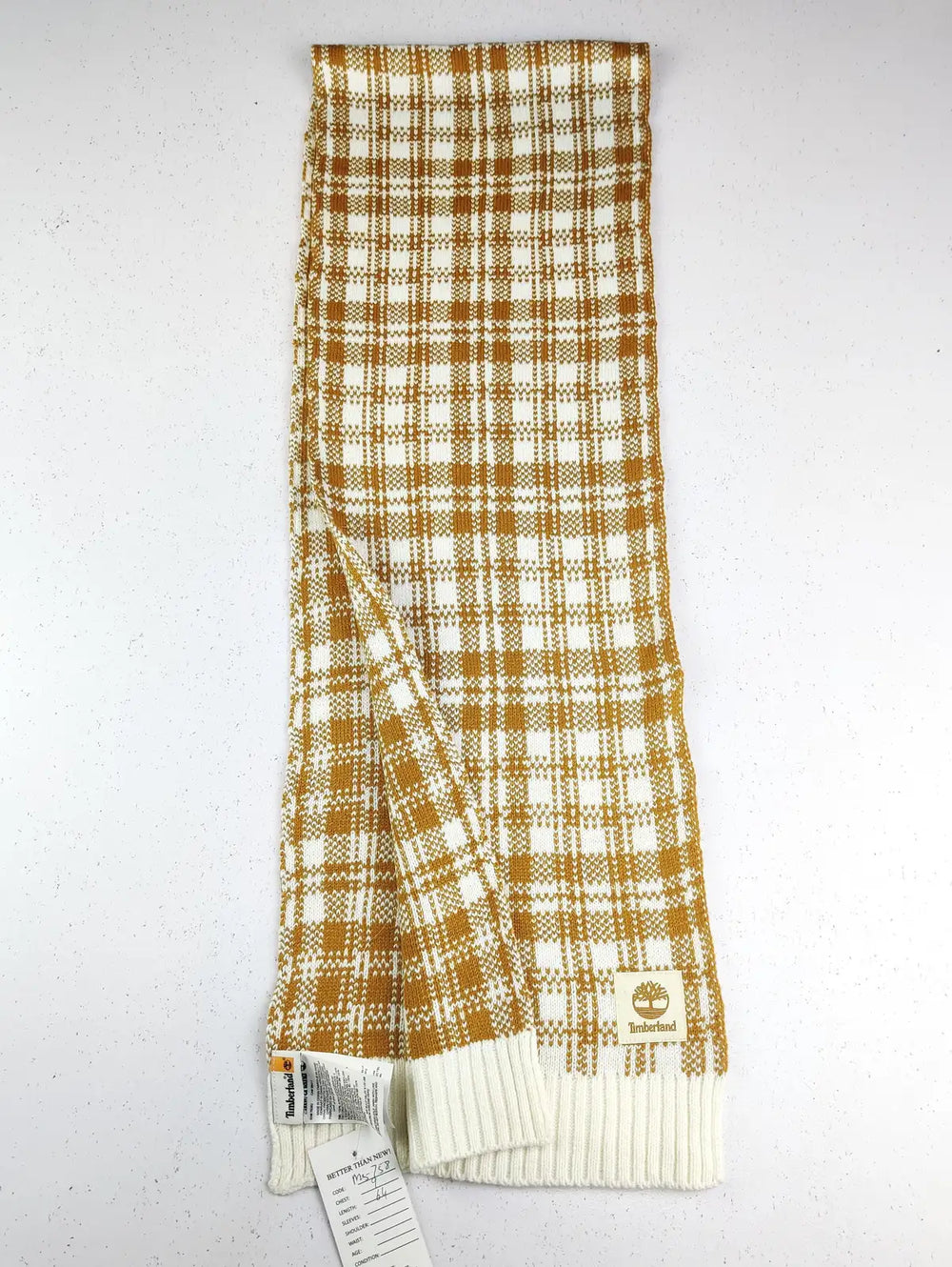 Buy online pre-used pre-loved 100% authentic & Original branded Timberland (MS-758) available in Pakistan. Top international brands avilable.