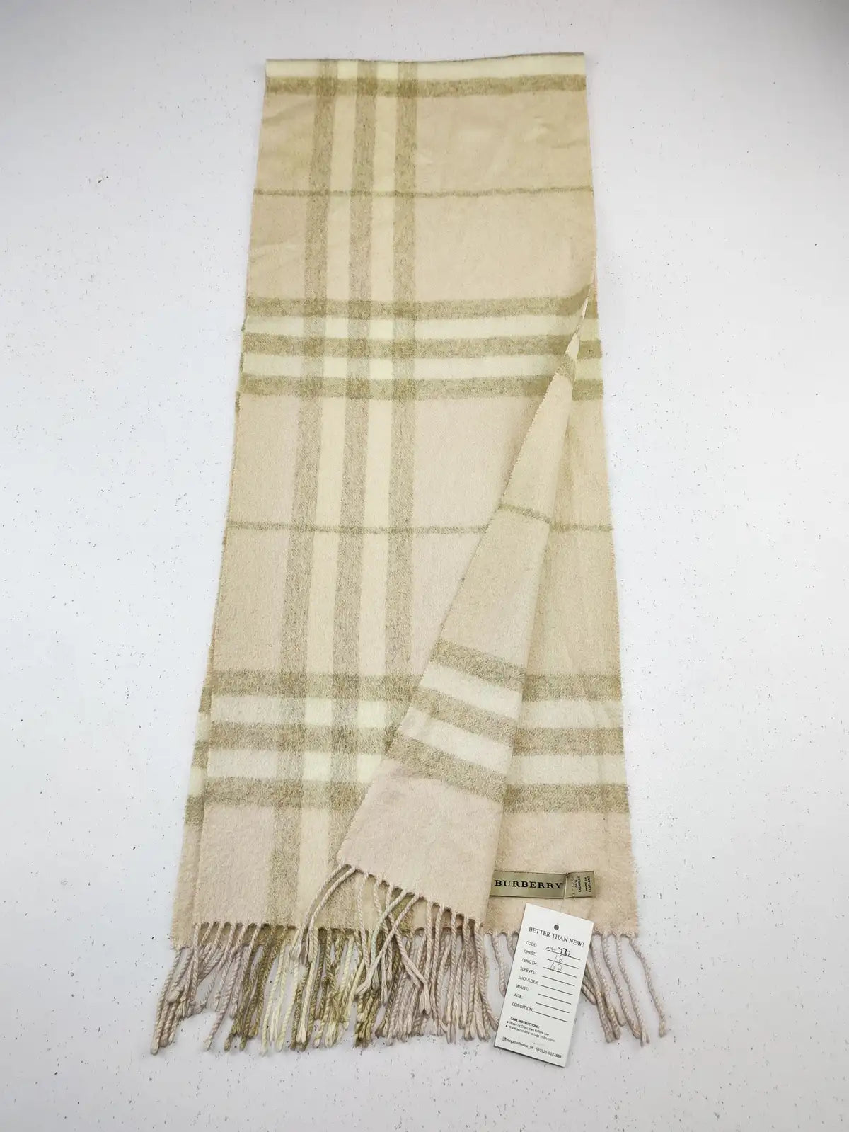 Buy online pre-used pre-loved 100% authentic & Original branded Burberry (MS-772) available in Pakistan. Top international brands avilable.