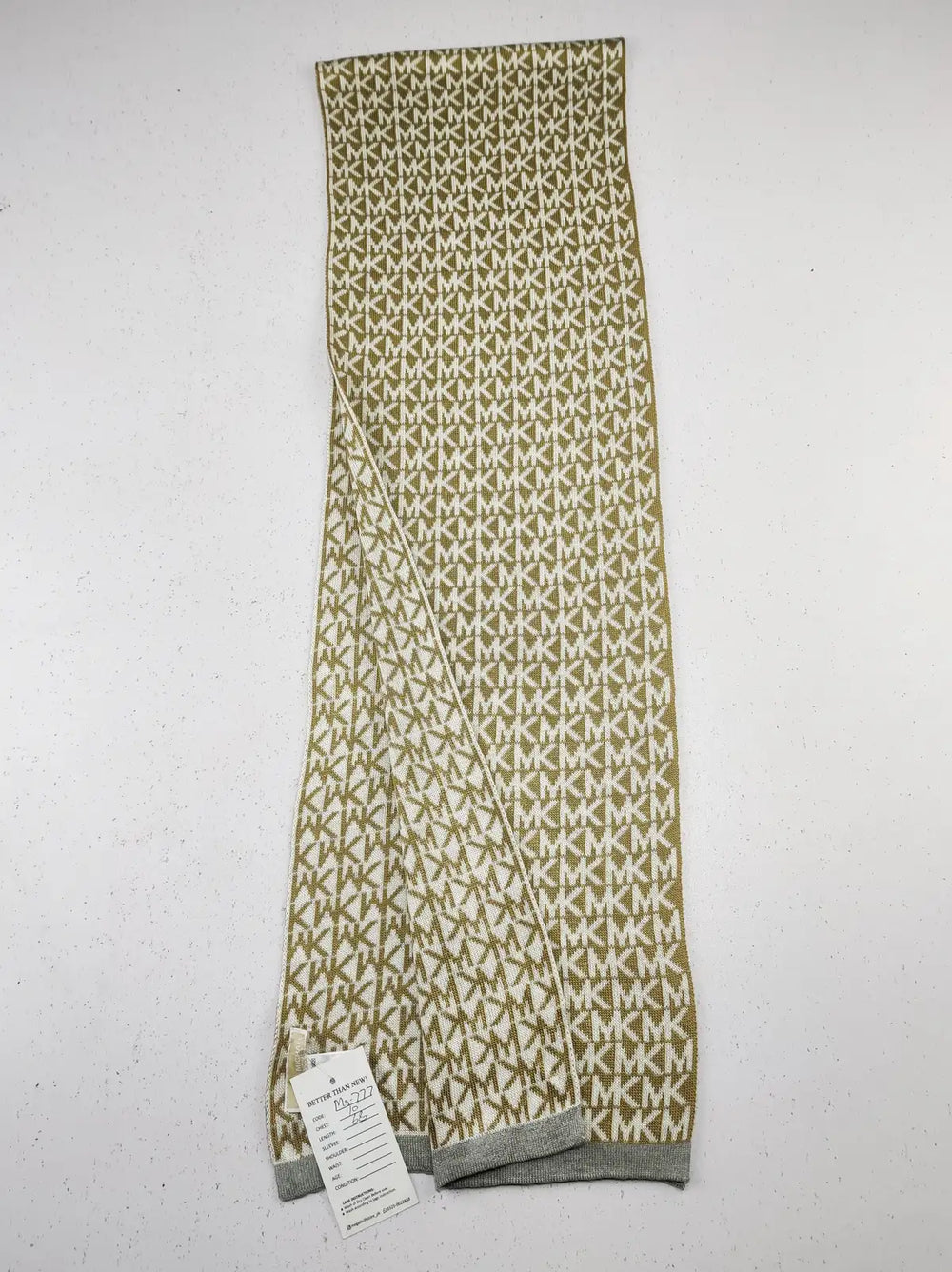 Buy online pre-used pre-loved 100% authentic & Original branded Michael Kors (MS-777) available in Pakistan. Top international brands avilable.