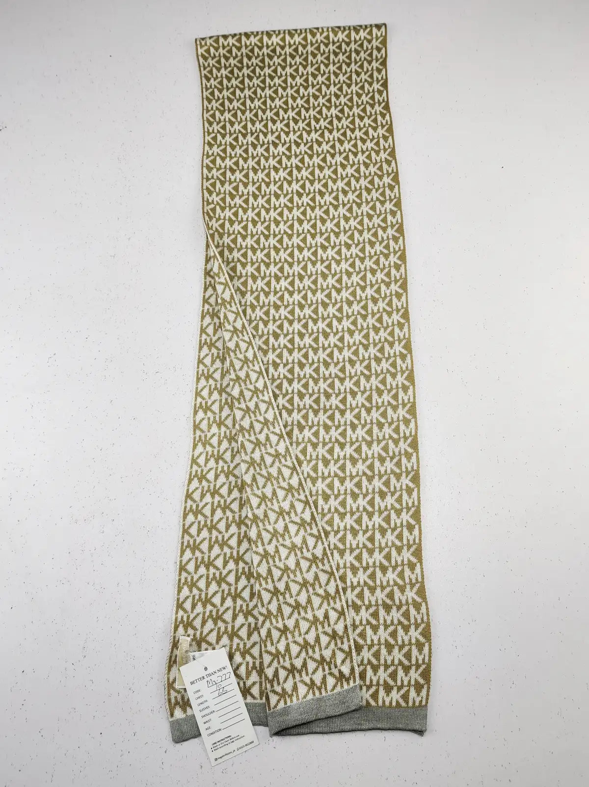 Buy online pre-used pre-loved 100% authentic & Original branded Michael Kors (MS-777) available in Pakistan. Top international brands avilable.