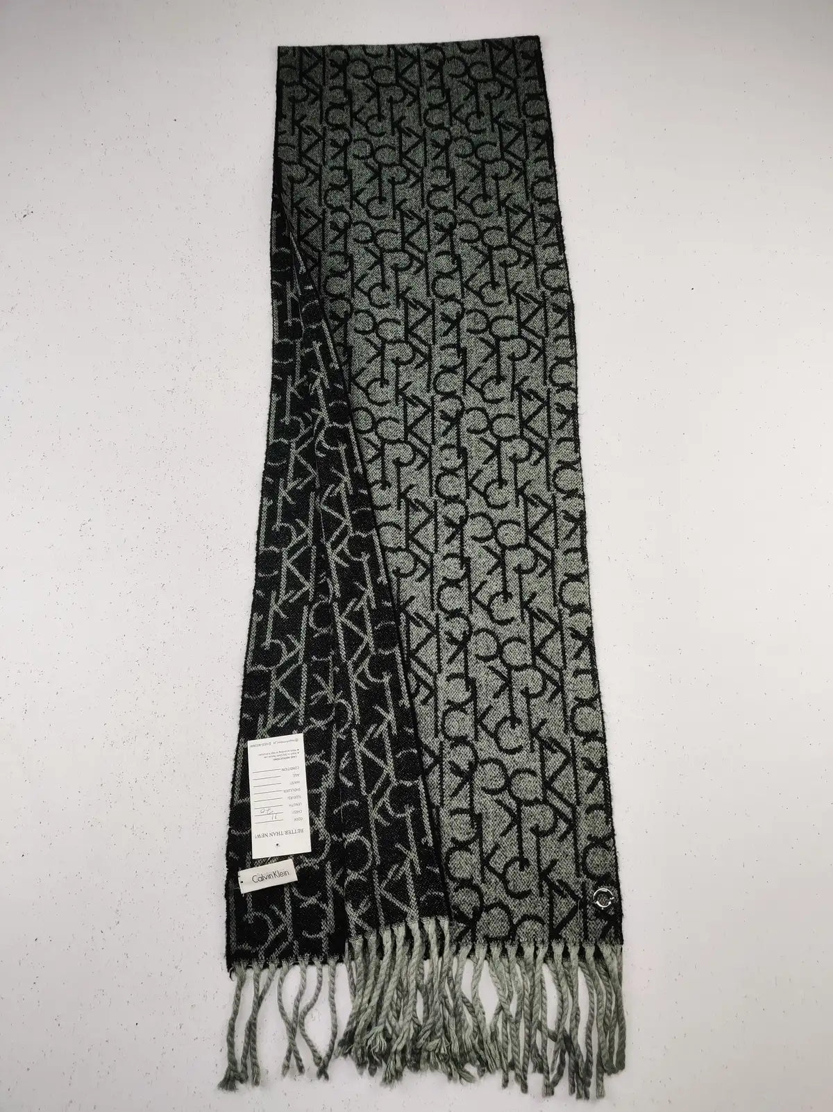 Buy online pre-used pre-loved 100% authentic & Original branded Calvin Klein (MS-795) available in Pakistan. Top international brands avilable.