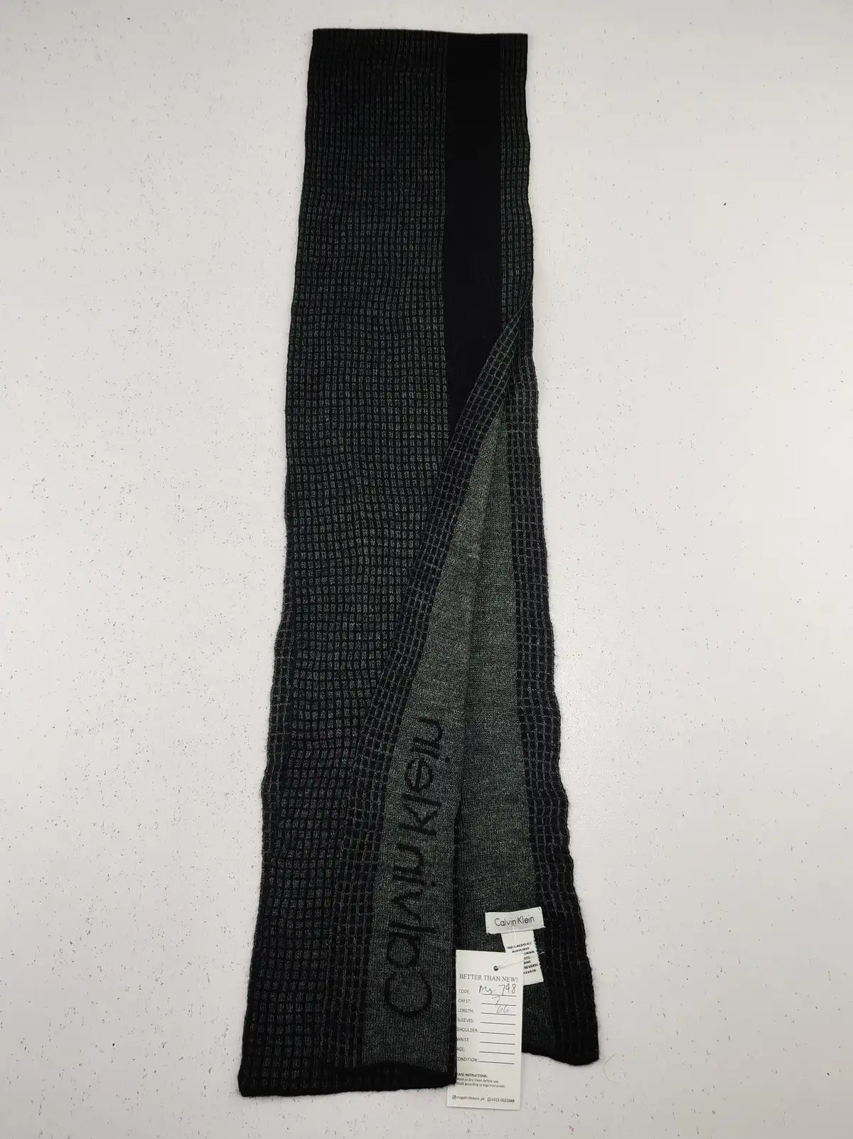 Buy online pre-used pre-loved 100% authentic & Original branded Calvin Klein (MS-798) available in Pakistan. Top international brands avilable.