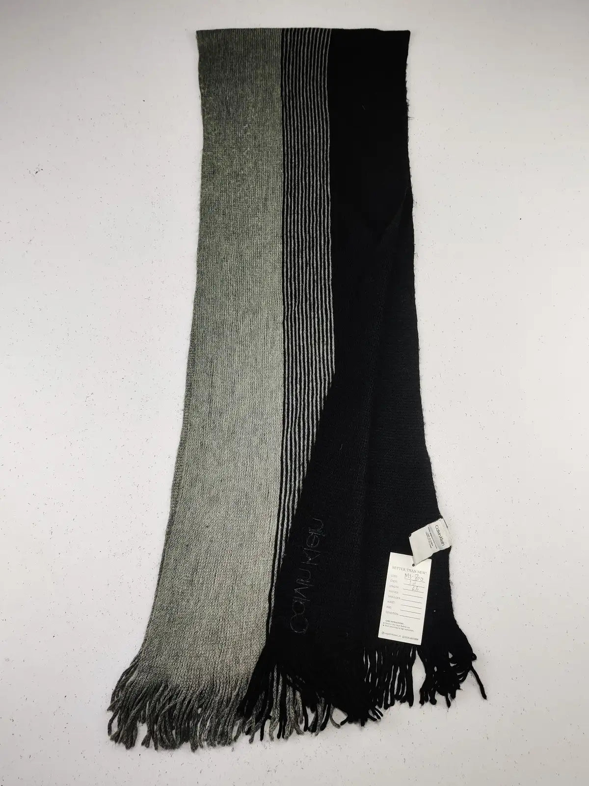 Buy online pre-used pre-loved 100% authentic & Original branded Calvin Klein (MS-800) available in Pakistan. Top international brands avilable.