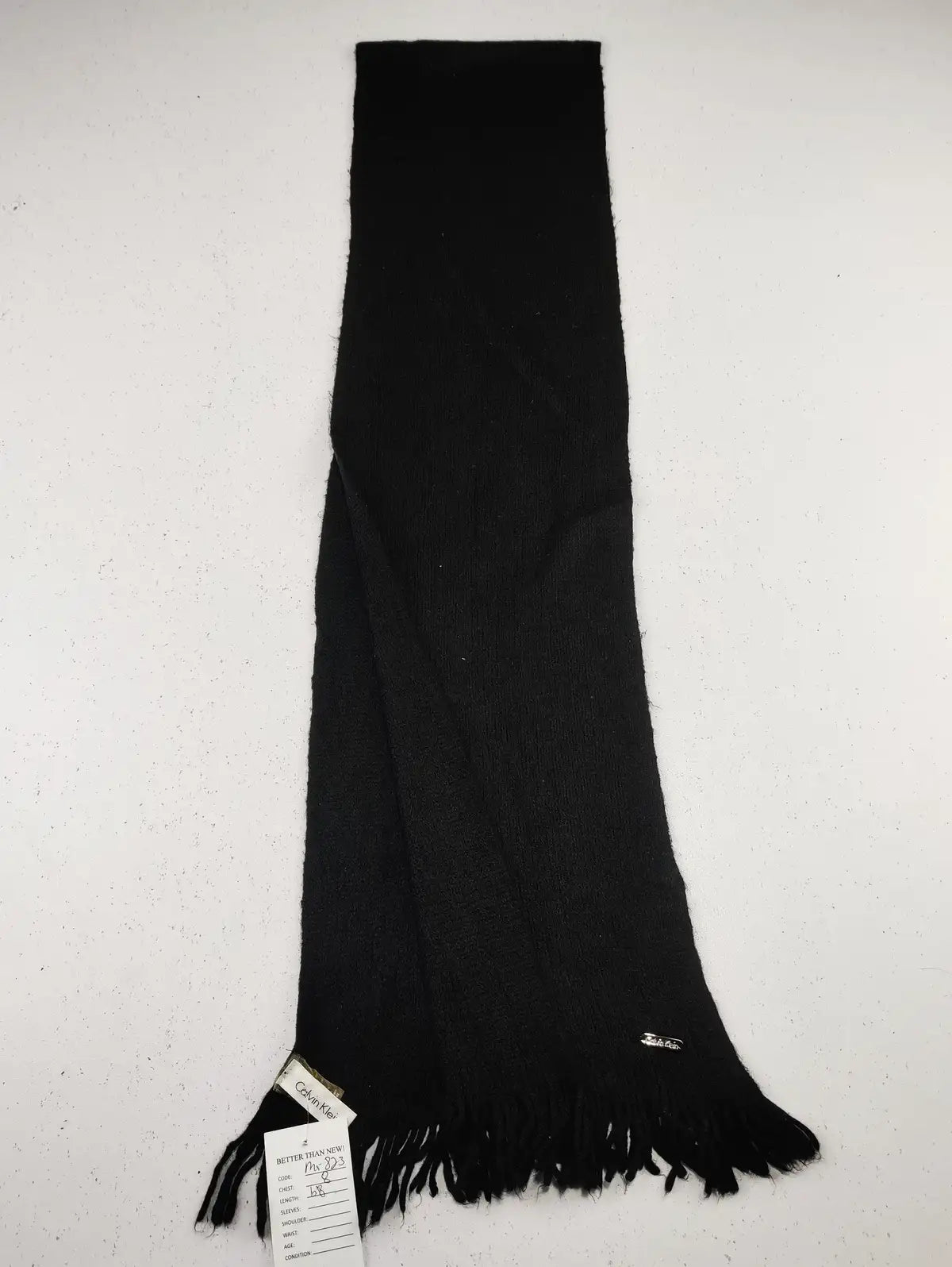 Buy online pre-used pre-loved 100% authentic & Original branded Calvin Klein (MS-823) available in Pakistan. Top international brands avilable.